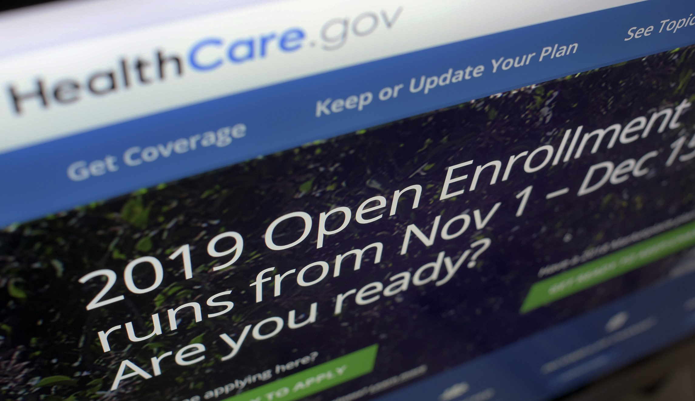 Obamacare sign-ups slip further as customers cancel plans