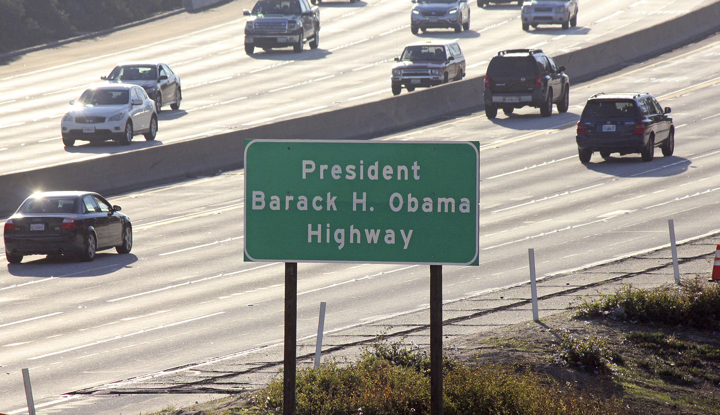 Stretch of California freeway renamed ‘President Barack H. Obama Highway’