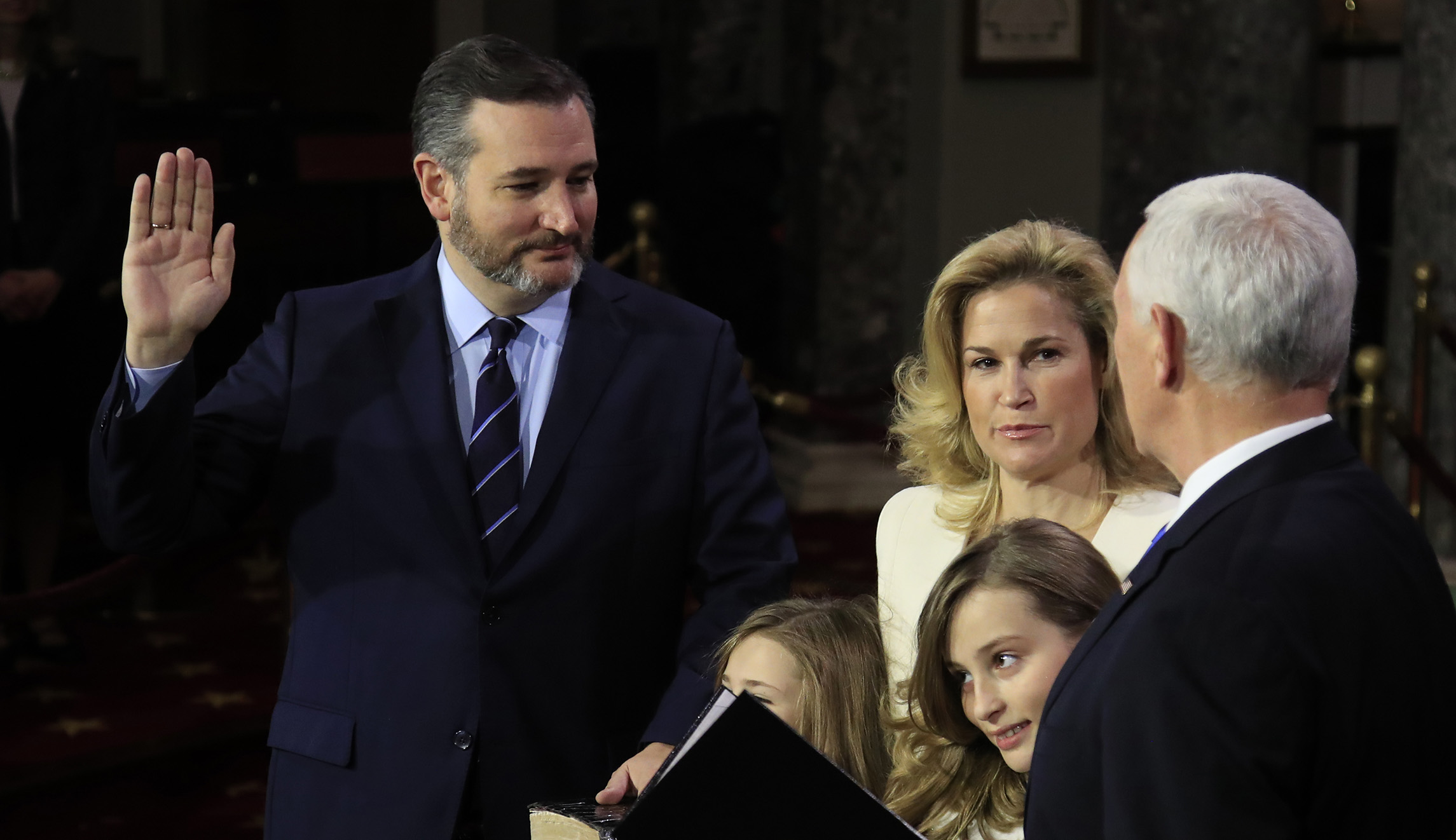 18 years in Congress: Ted Cruz, Francis Rooney introduce constitutional amendment for term limits