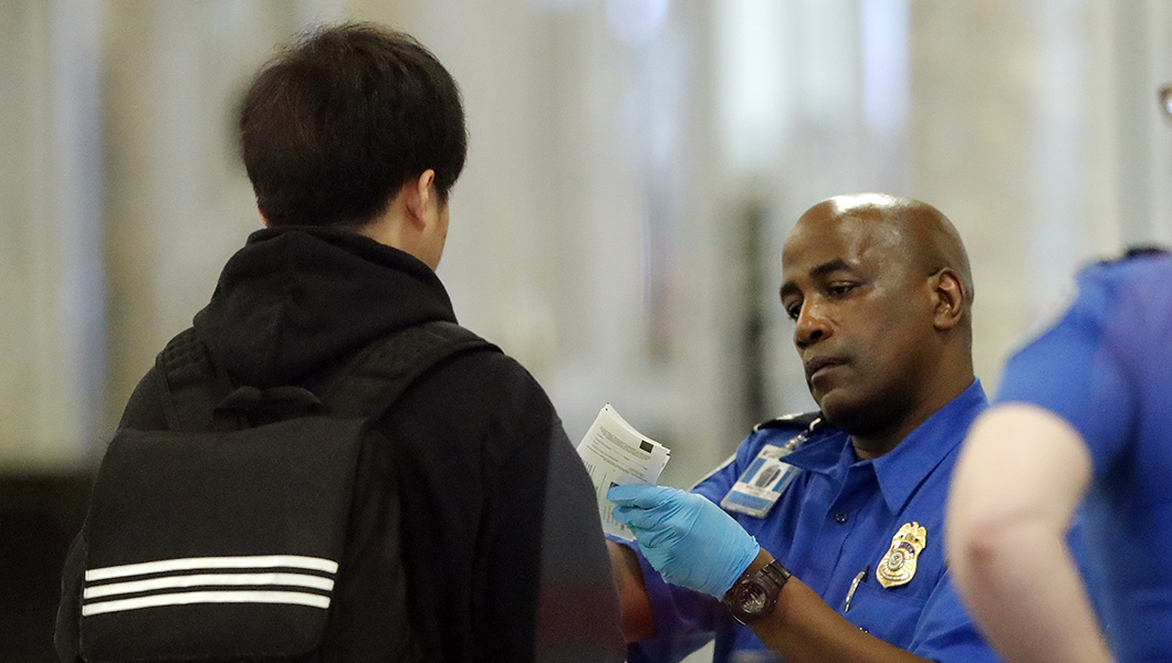 Federal workers to be stiffed $2.2B when they miss their first paycheck Thursday