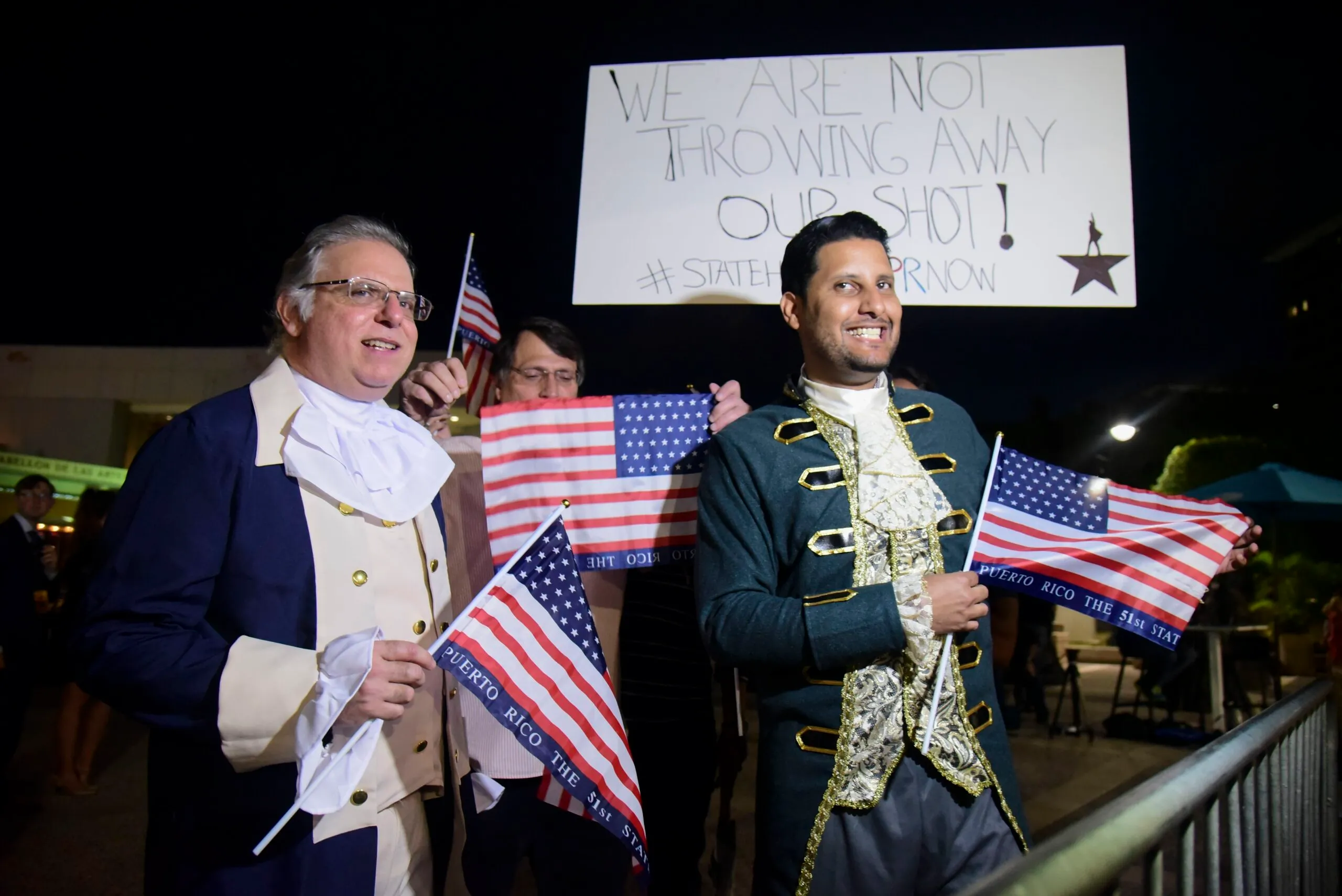 30 Democrats in Puerto Rico with 109 lobbyists for weekend despite shutdown