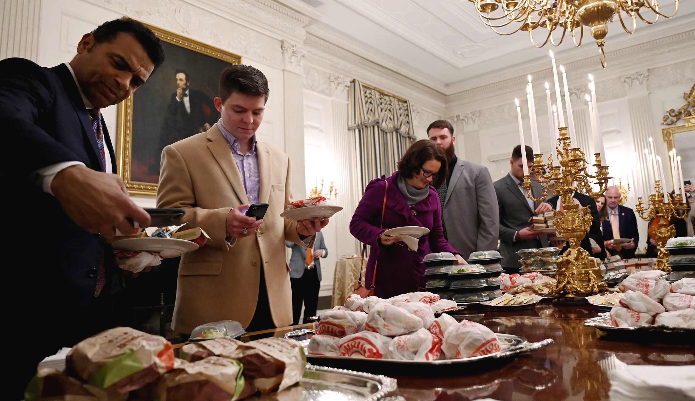Trump’s fast-food feast gives restaurant chains a social-media ad bonanza