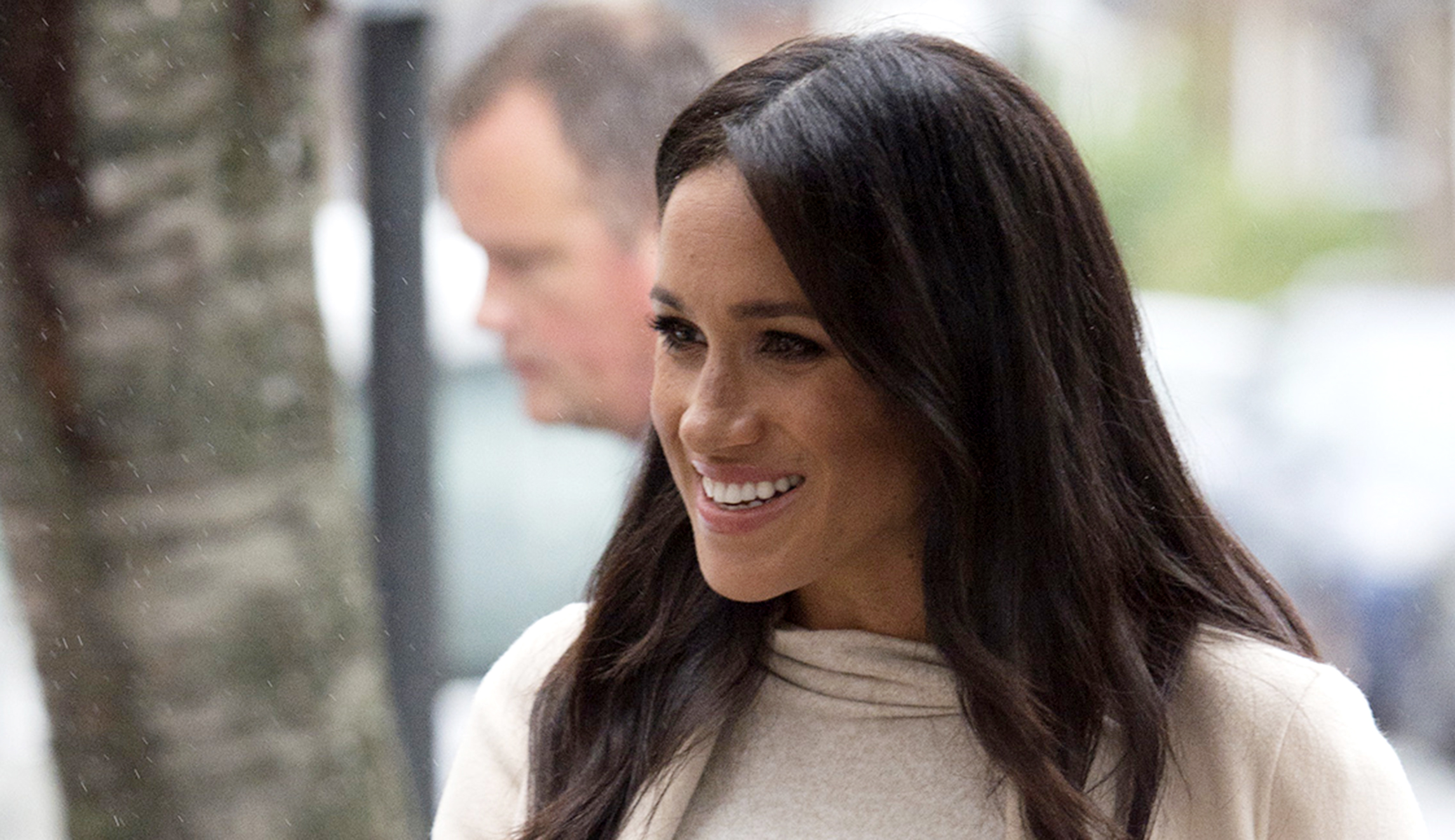 Duchess Meghan’s latest pregnancy outfit shows you can look fantastic without a royal budget