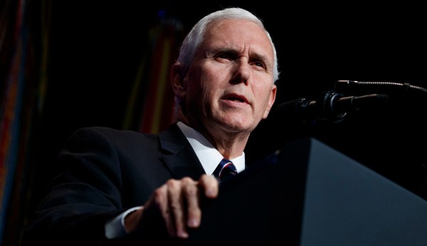 Mike, Karen Pence make surprise visit to March for Life
