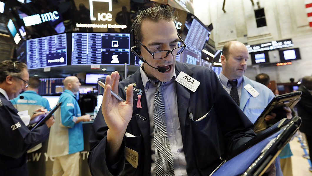 Wall Street climbs for fourth week amid brighter China deal prospects