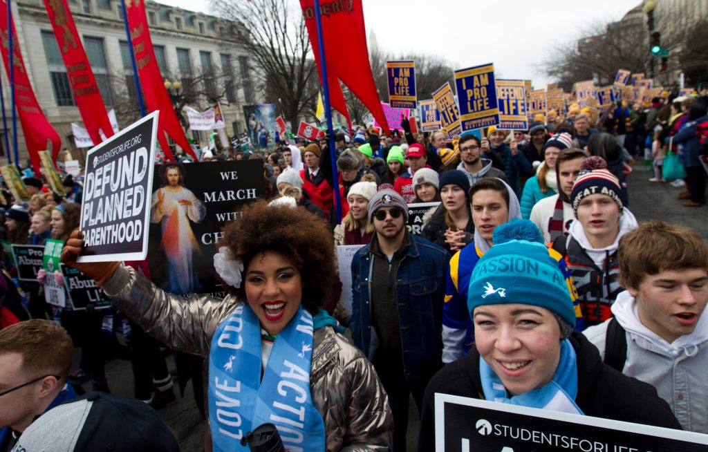 At March for Life, pro-life protesters ask for second shutdown over Planned Parenthood