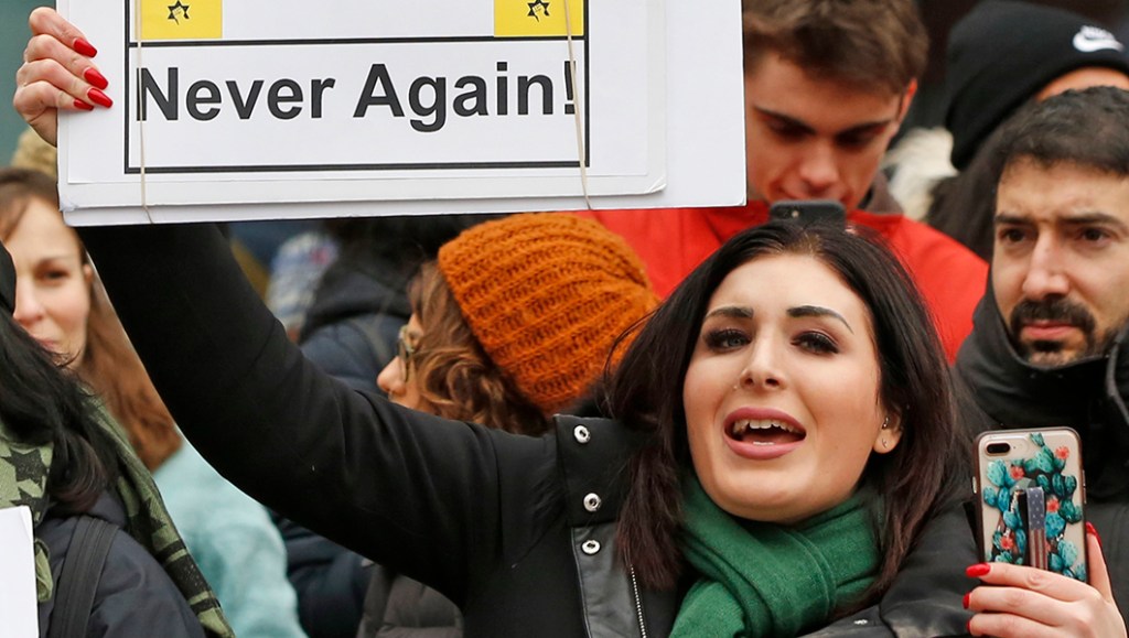 Laura Loomer announces bid for Congress