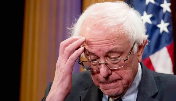 Bernie Sanders’ spokeswoman said Jews have dual loyalties; at least she had the sense to apologize