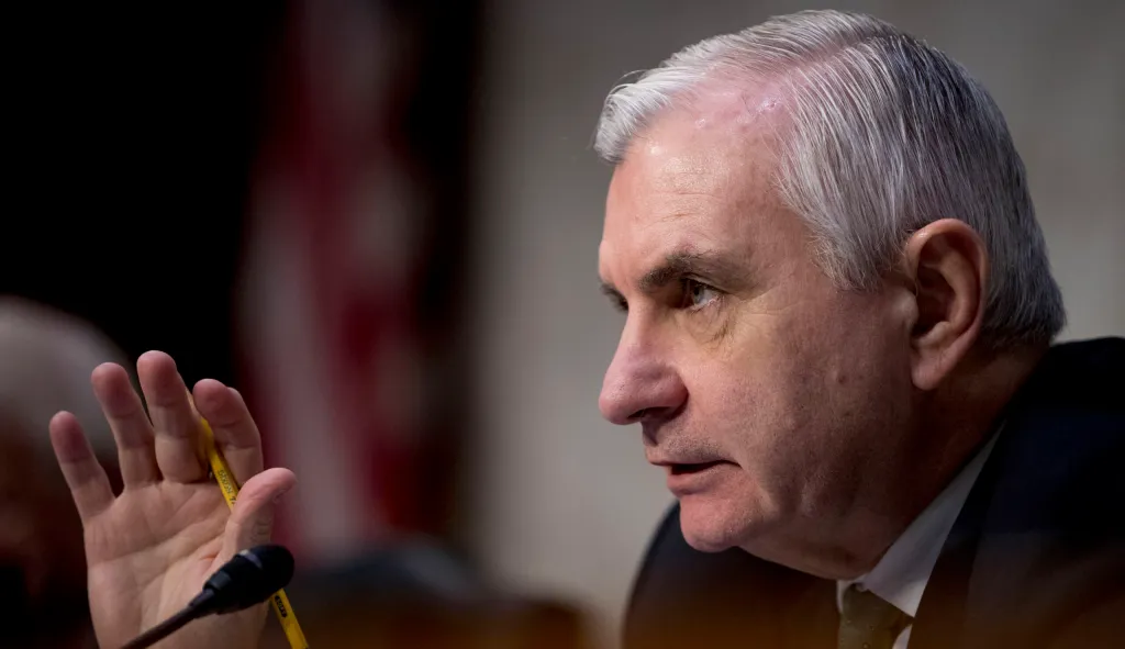 Senate panel overwhelmingly passes defense spending bill