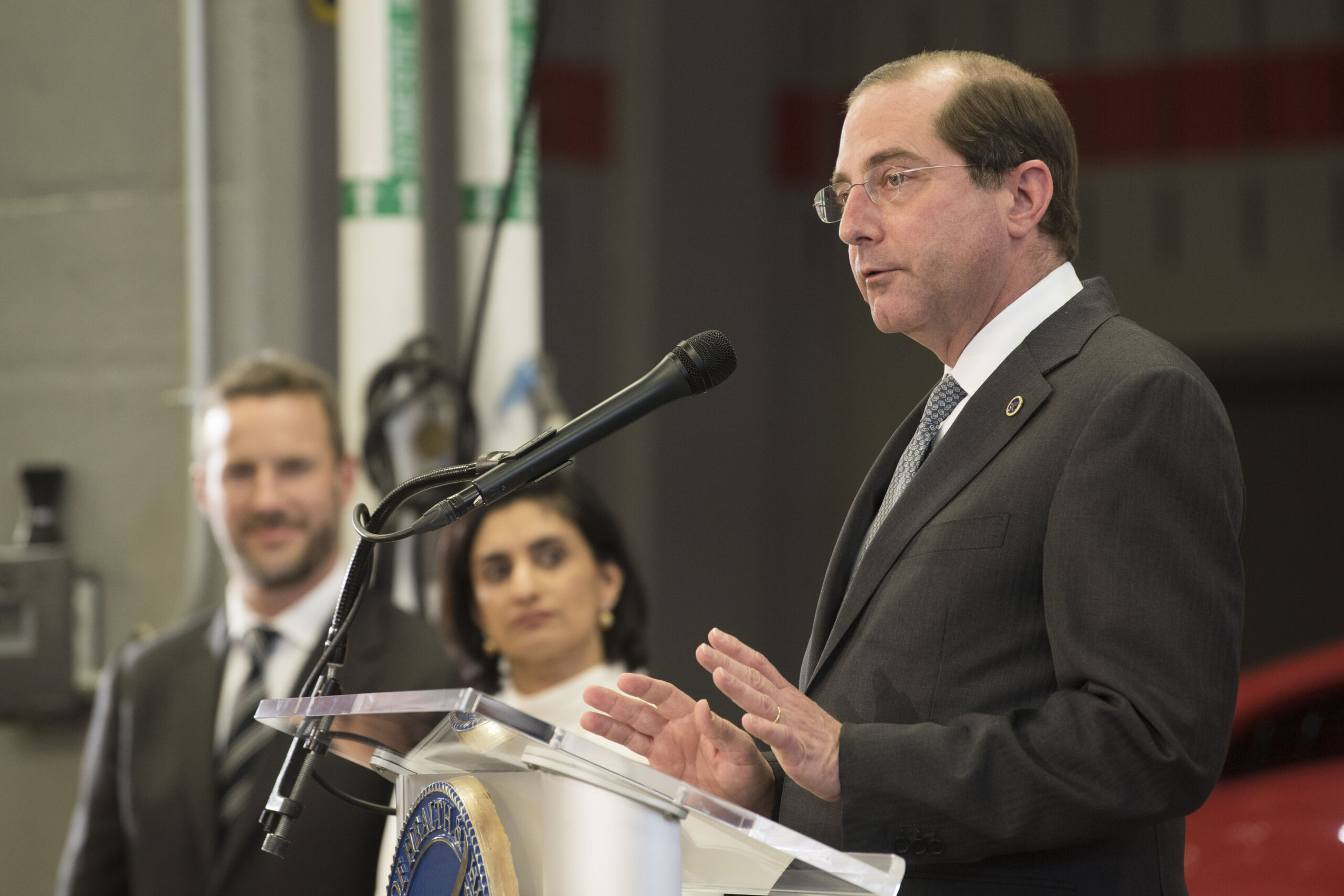 HHS Secretary Alex Azar calls for more dialysis at home rather than in clinics