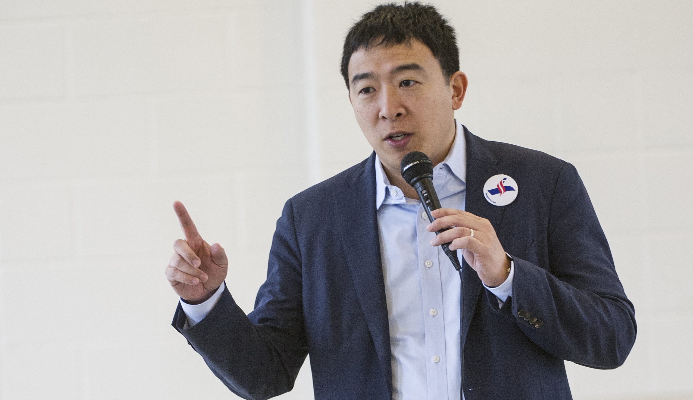 Andrew Yang ‘self-conscious’ about his wang