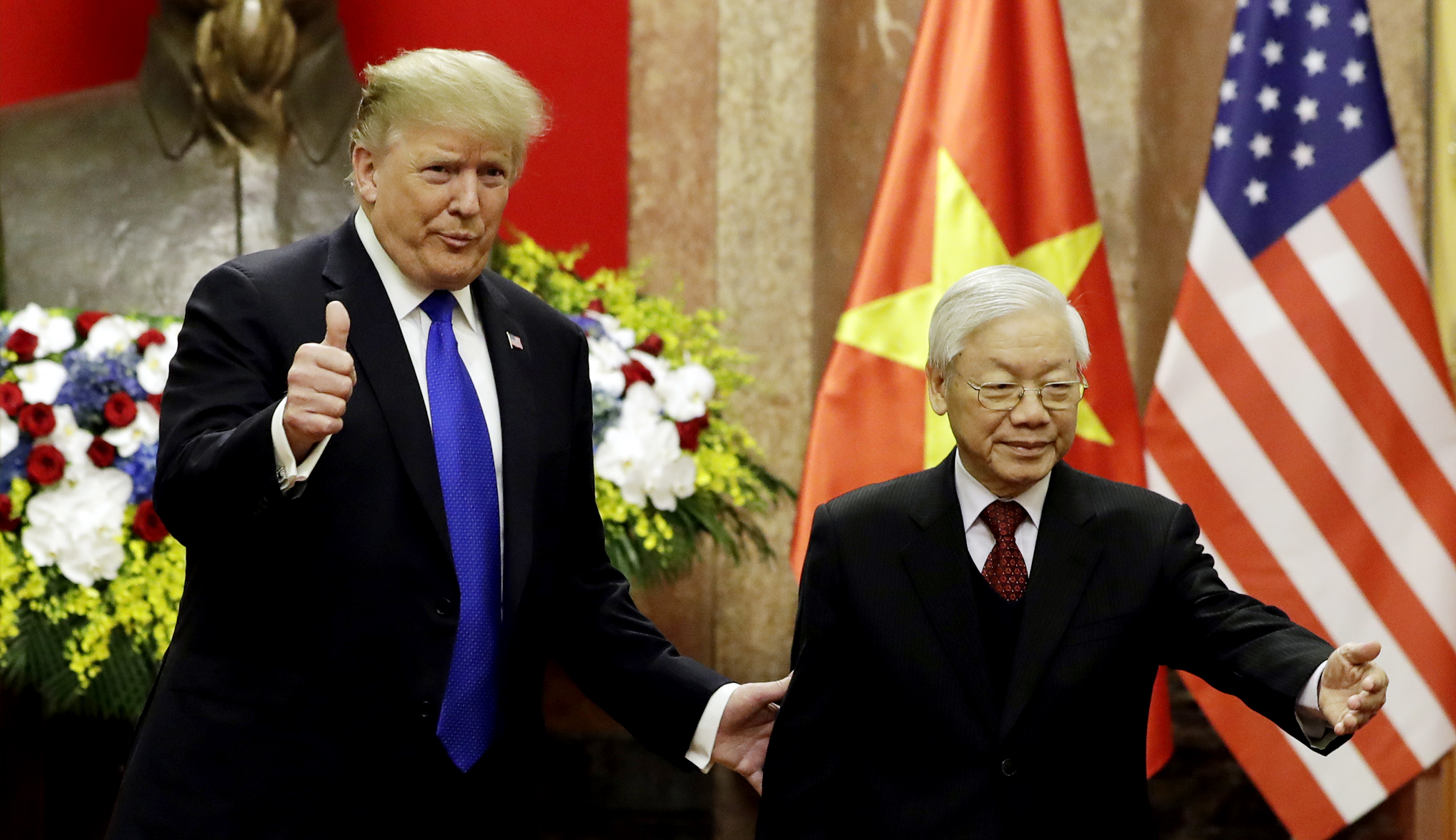 Trump praises purchases by Vietnamese airlines