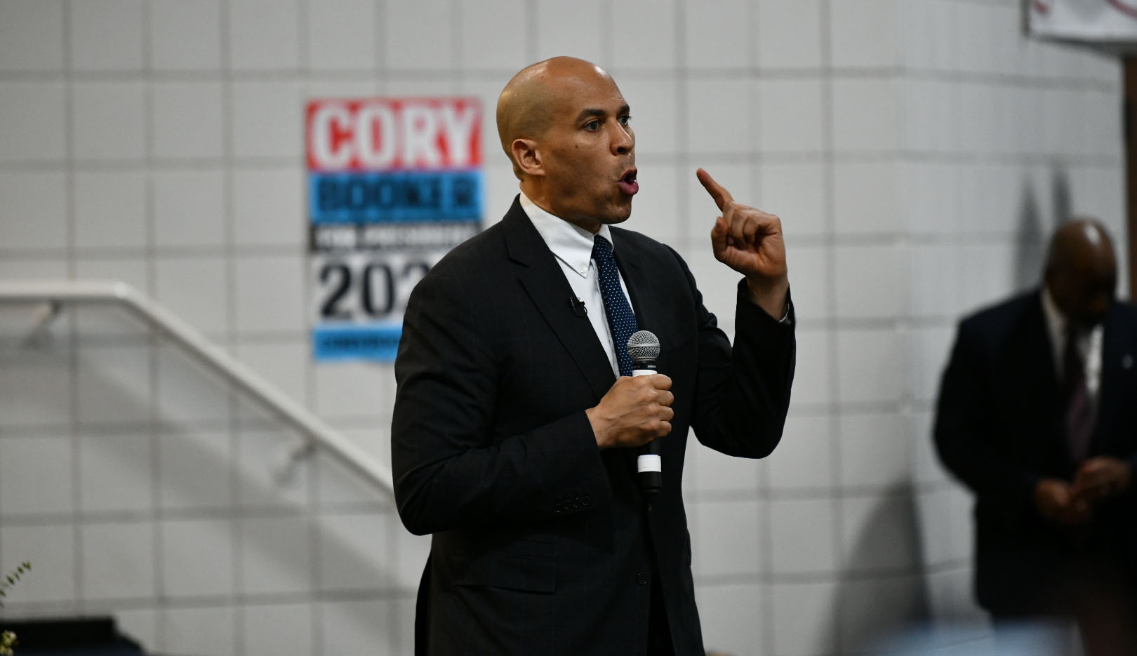 Cory Booker rehashes Hillary Clinton’s 2016 popular vote win in Selma