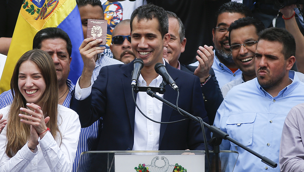 Guaido returns to Venezuela, defying Maduro