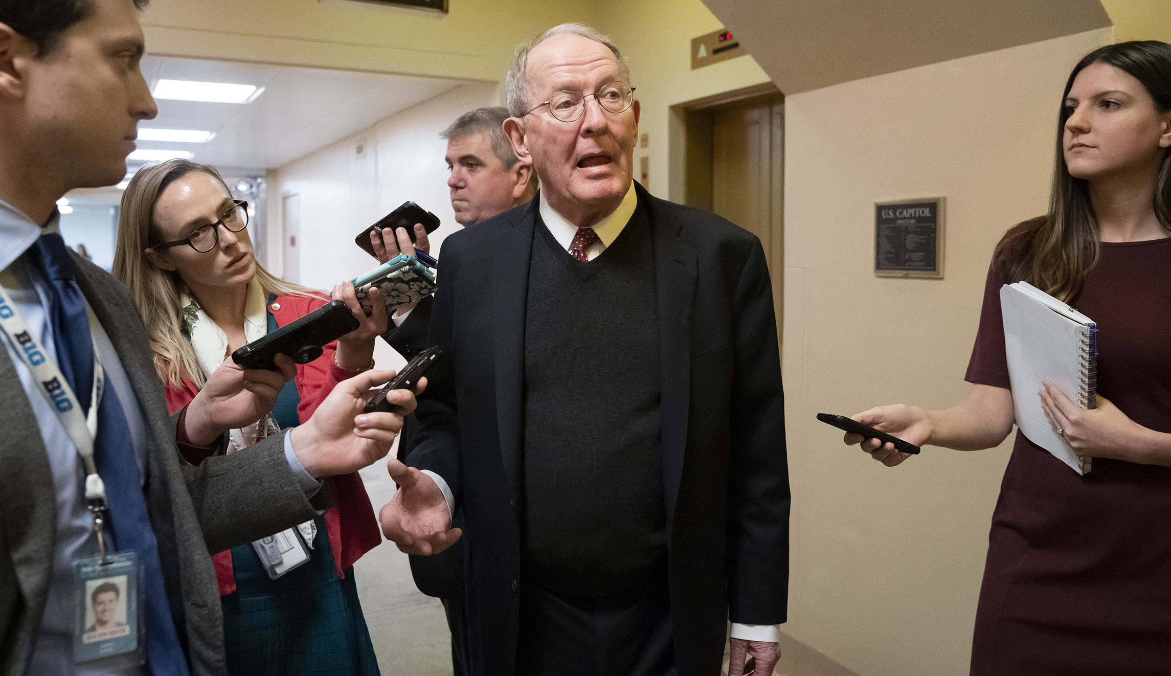 Lamar Alexander calls for doubling research funding as alternative to the Green New Deal