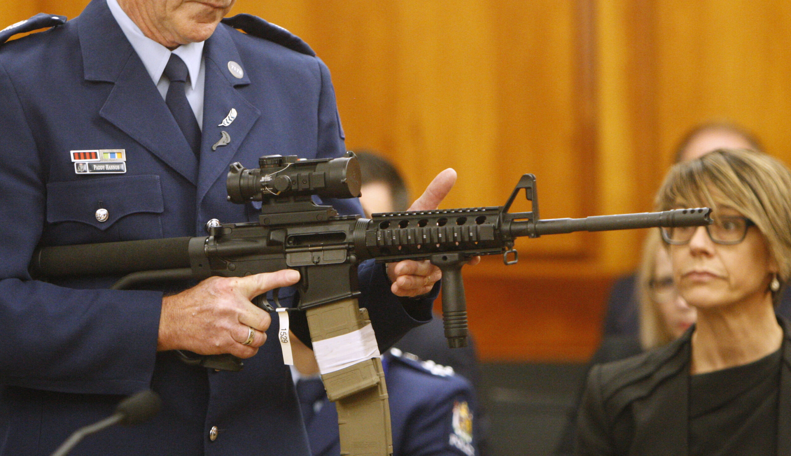 New Zealand struggles to buy back automatic weapons
