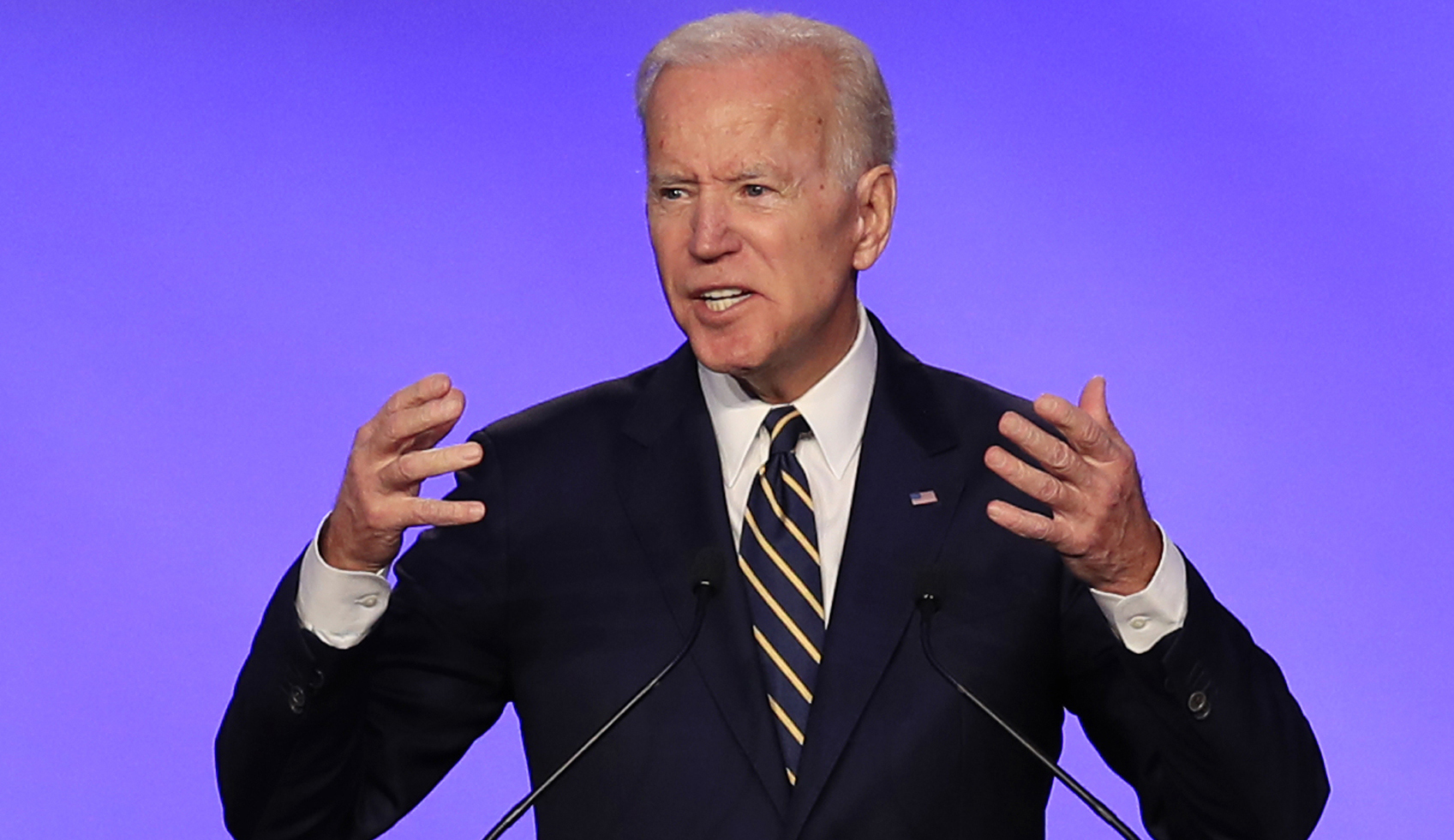 Biden leads in South Carolina, despite inappropriate touching allegations