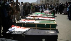 White House ignores Yemen war foes’ meeting request as bill nears Trump’s desk