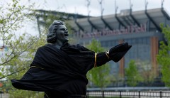 Slow down your Kate Smith condemnations, Yankees and Flyers