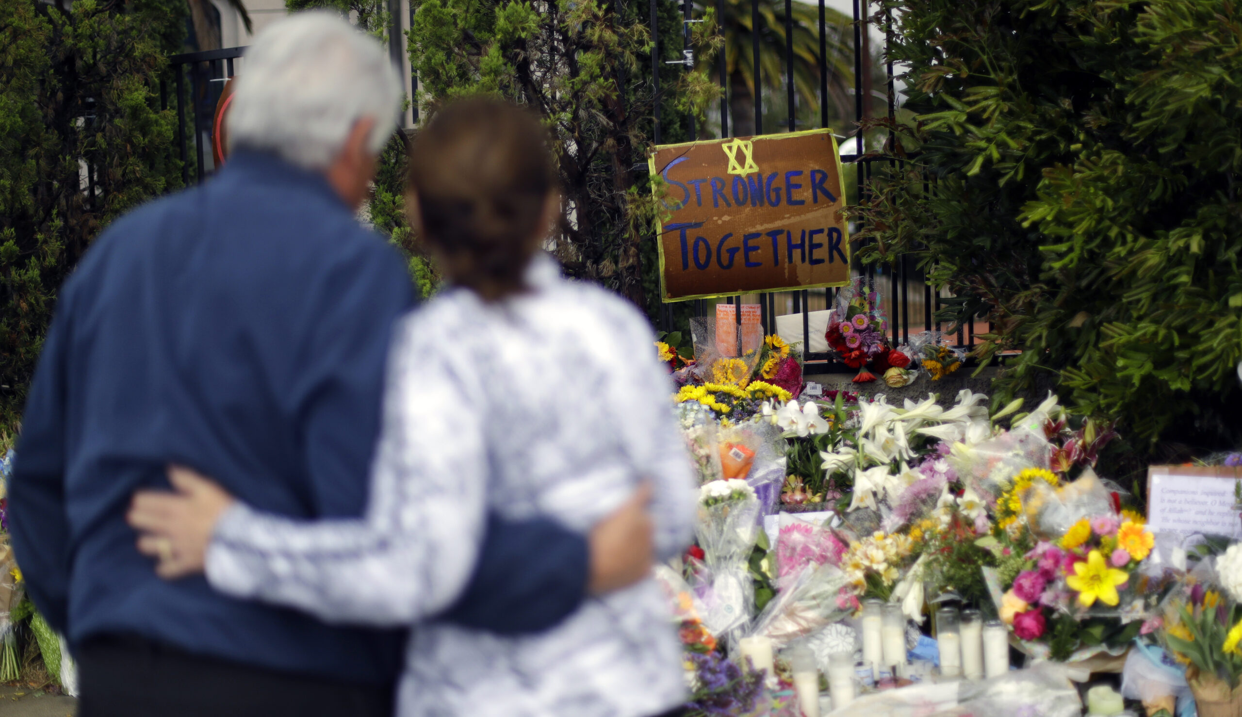 8 things we now know about suspected California synagogue shooter John Earnest