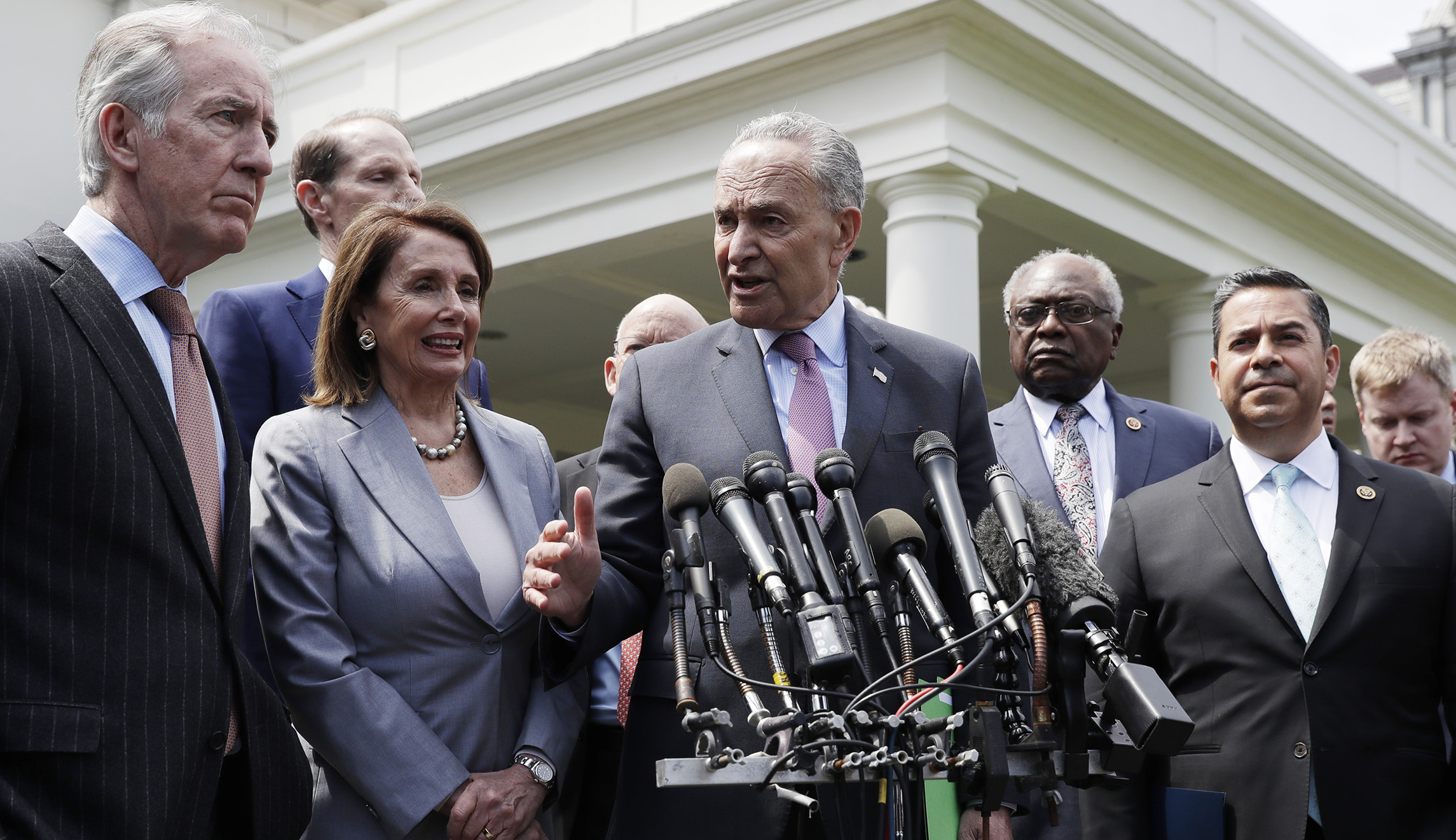 Schumer says Trump and Democrats agree on $2 trillion infrastructure deal