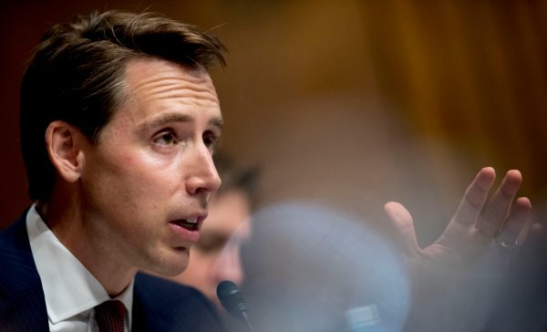 Republican Hawley introduces bill to weaken dollar to counter China