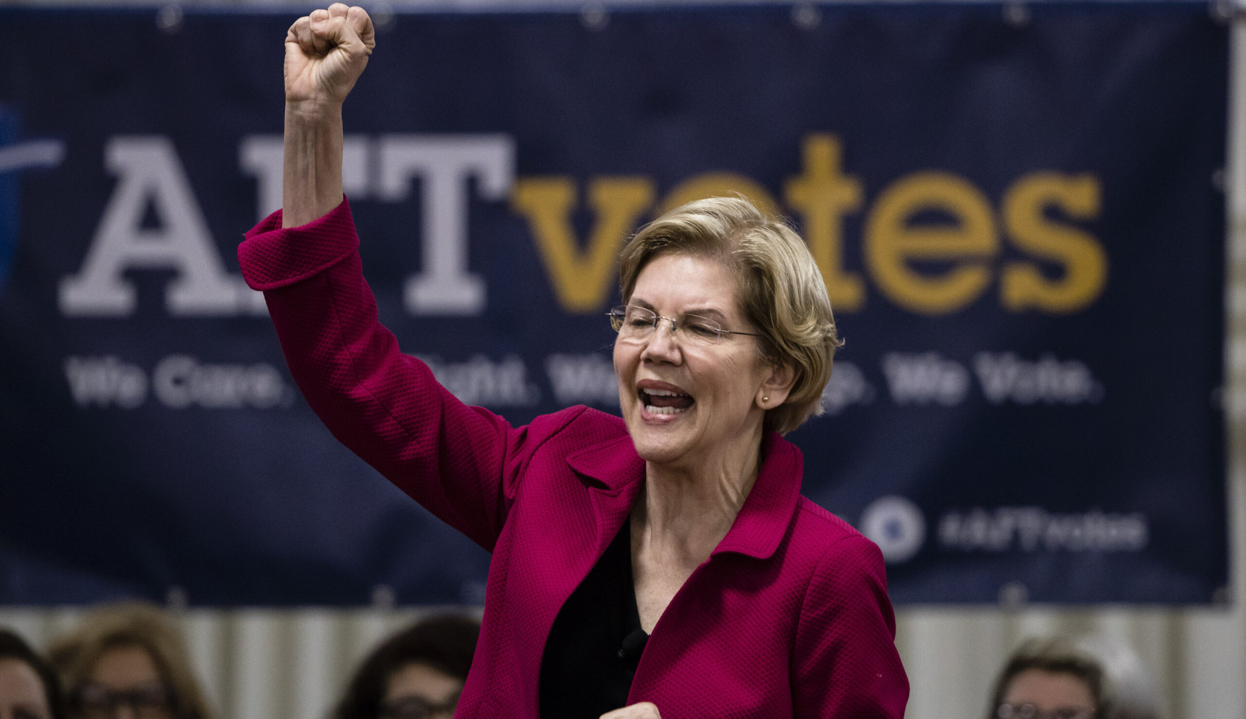 Warren proposes sweeping rewrite of labor laws to aid unions