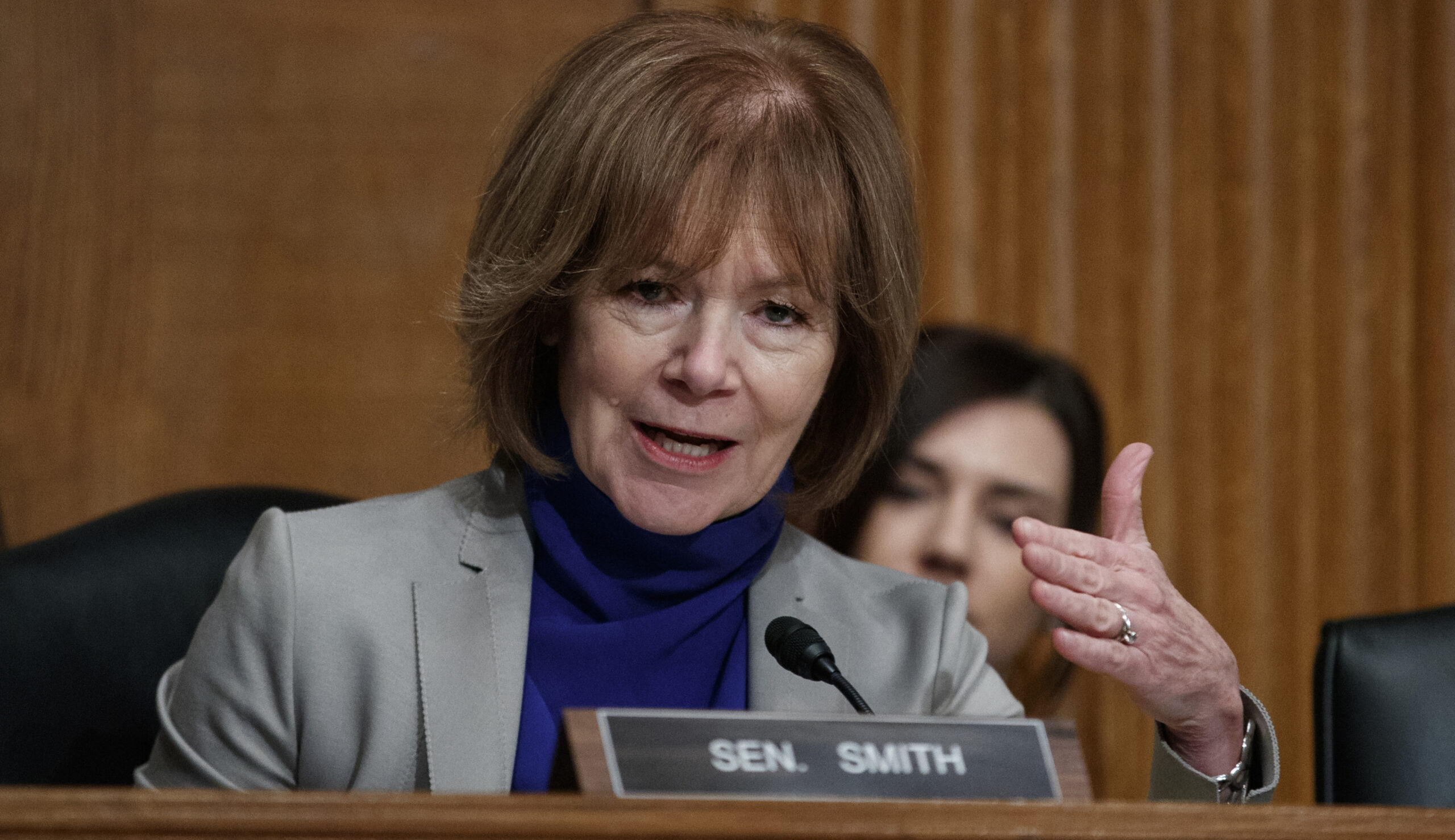 On Senate floor, Tina Smith describes struggle with depression