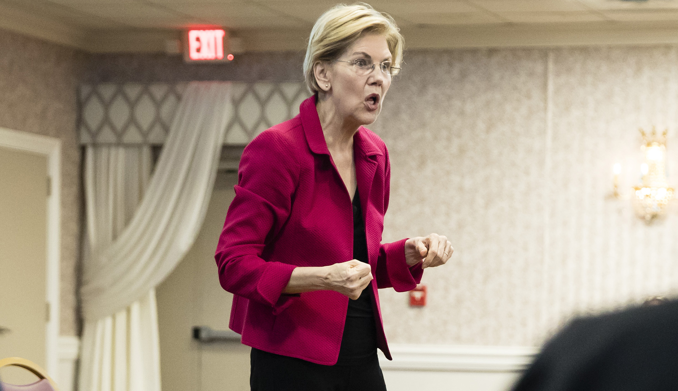 Elizabeth Warren attacks Fox News with video, fundraising