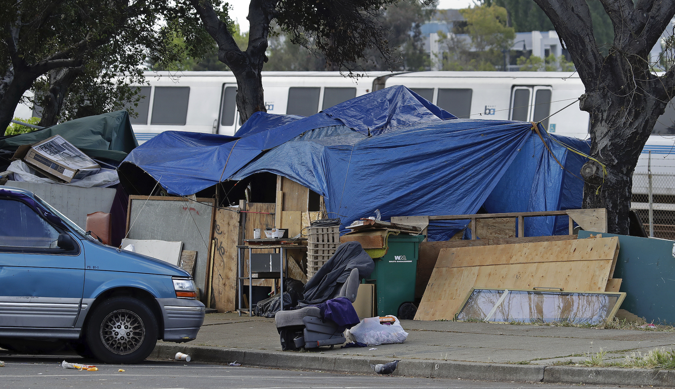 Seattle parents worried about safety after school allows homeless encampment to stay