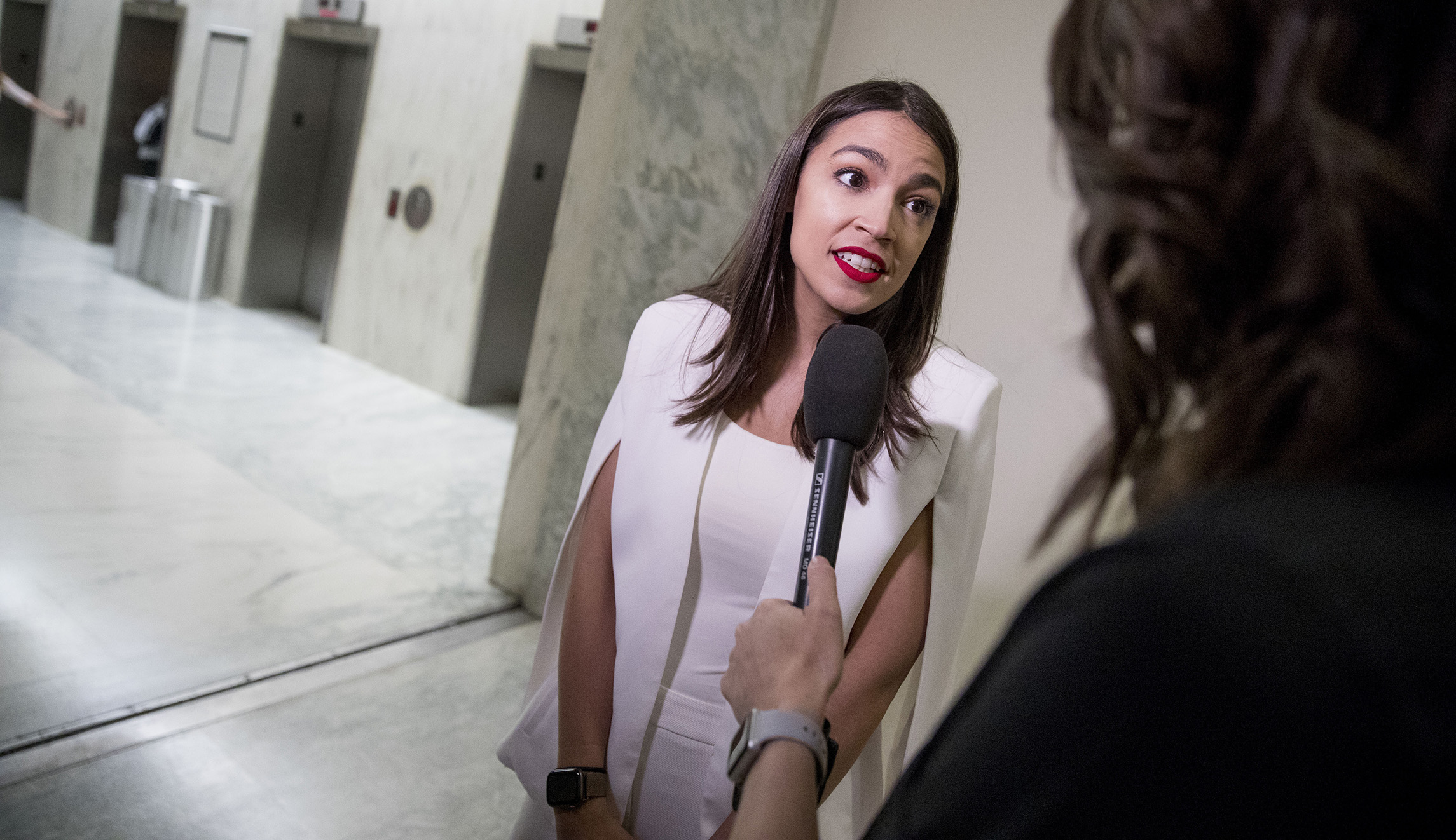 AOC: Those willing to excuse anti-Semitic story on Sanders’ wealth are first to condemn Omar
