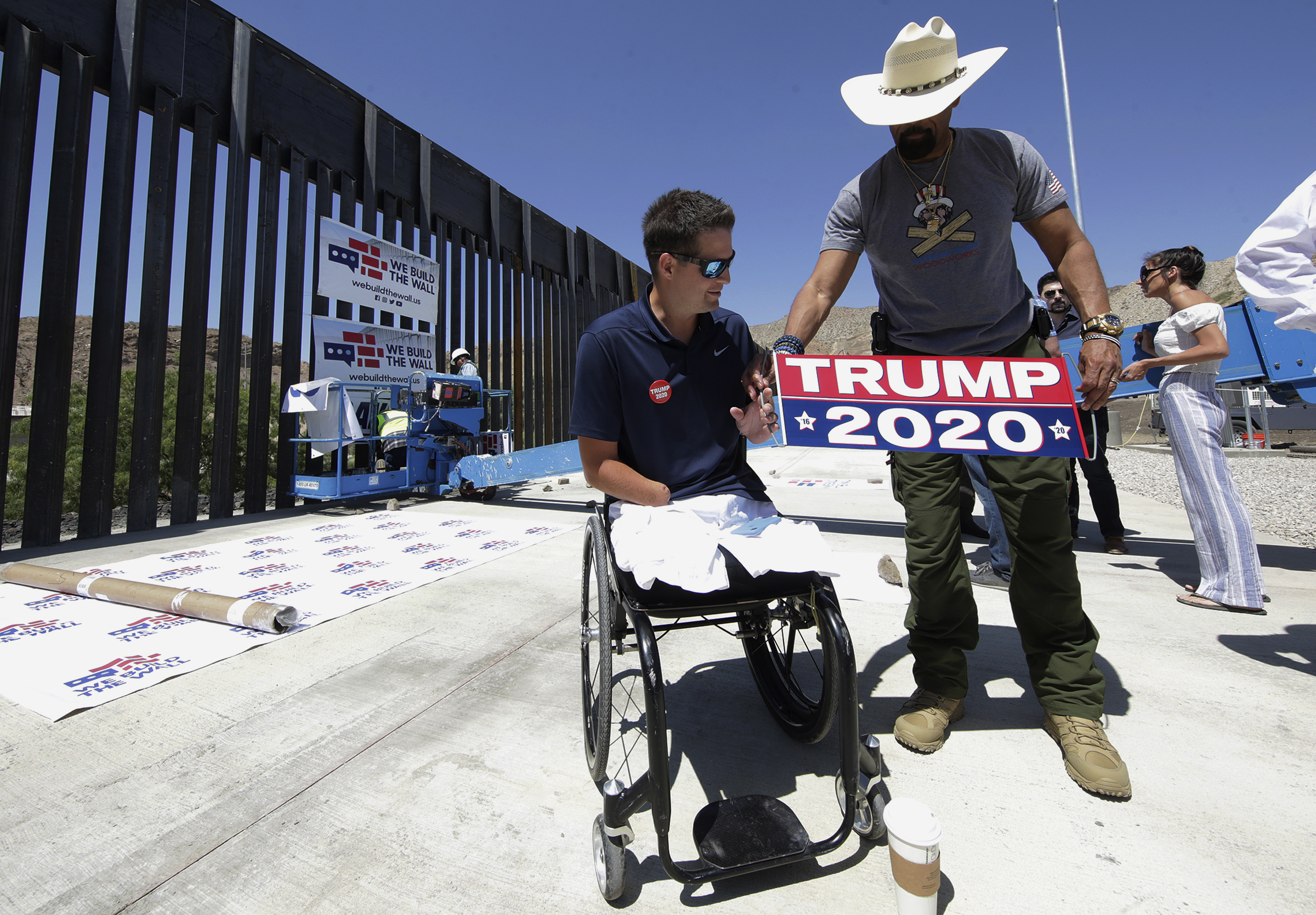 Trump ready to wield immigration issue during campaign