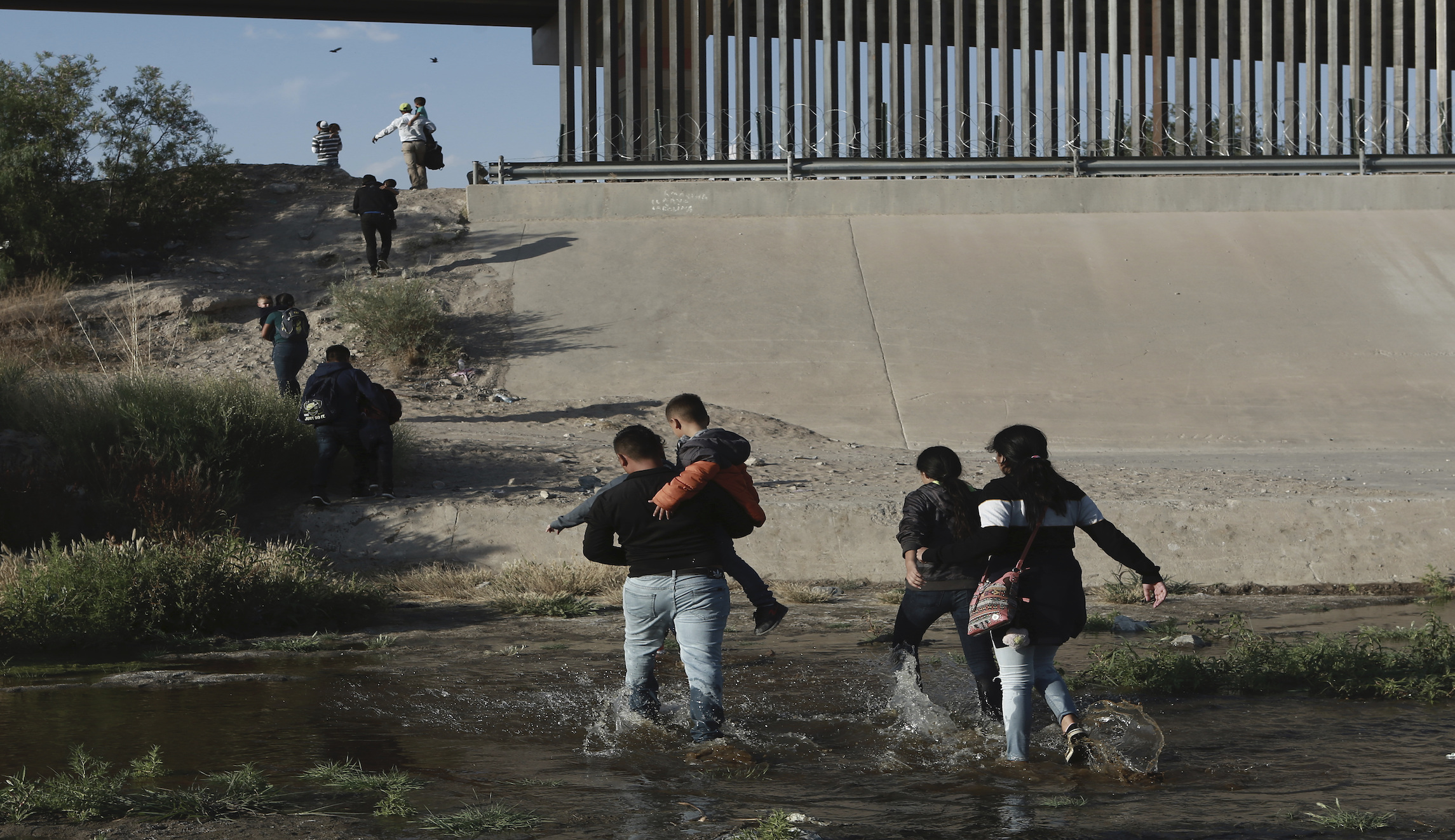 Most illegal crossings in 12 years: Border Patrol took 851,000 into custody during fiscal 2019