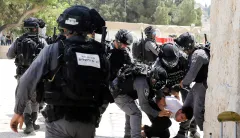 Muslims riot as Jews celebrate Jerusalem Day on Temple Mount