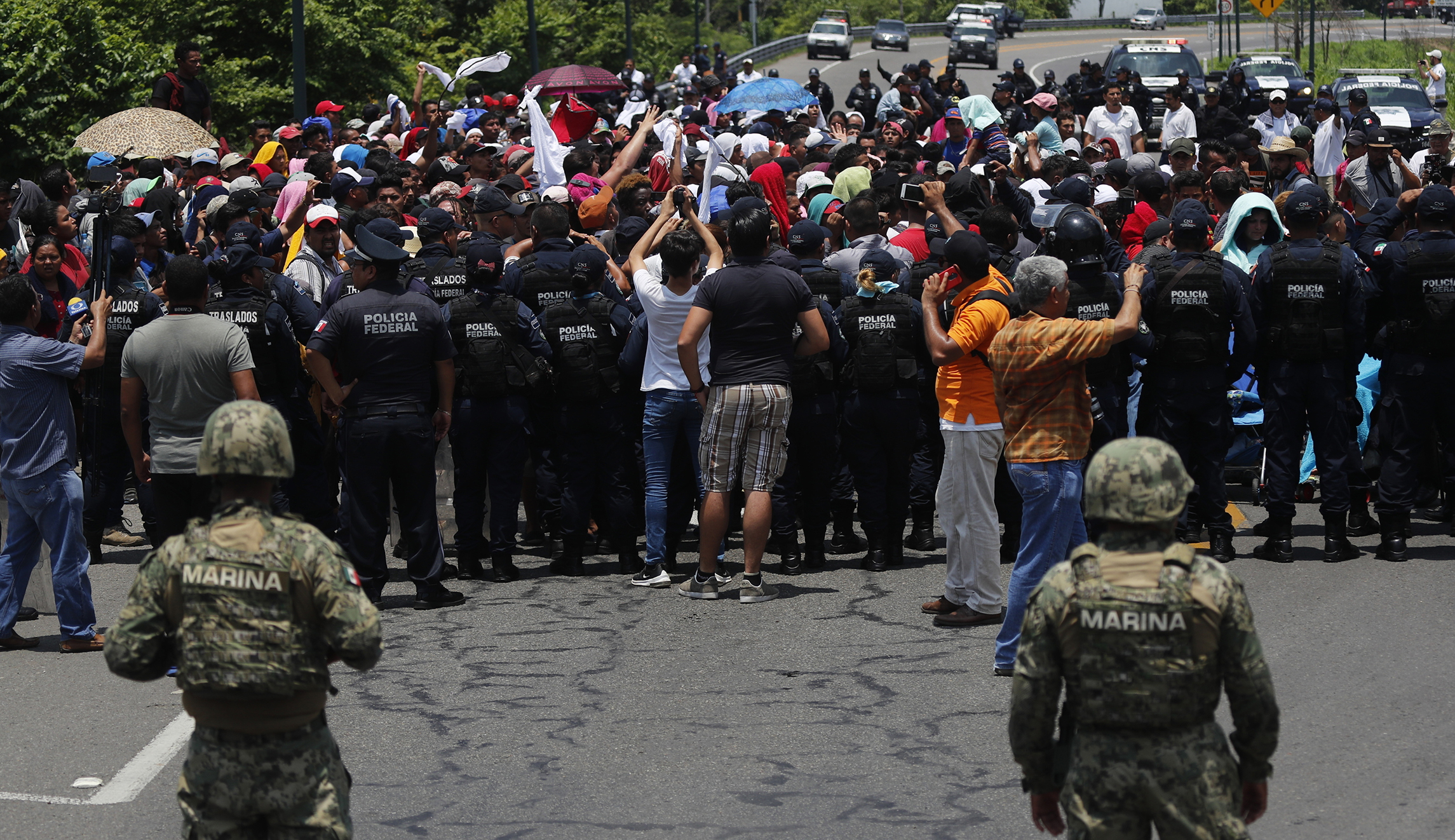 Mexico blocks 1,000-migrant caravan ahead of Trump’s tariff deadline
