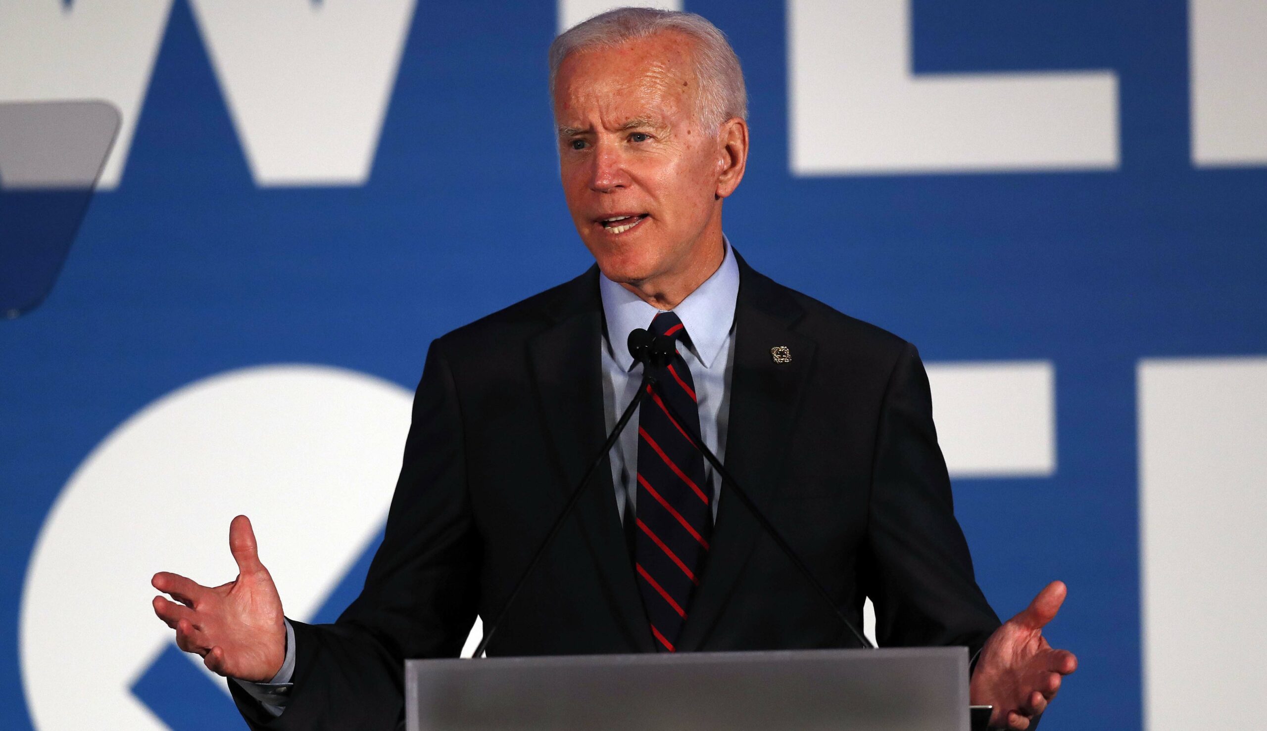 ‘Rusty and out of touch’: Obamaland turns on Biden