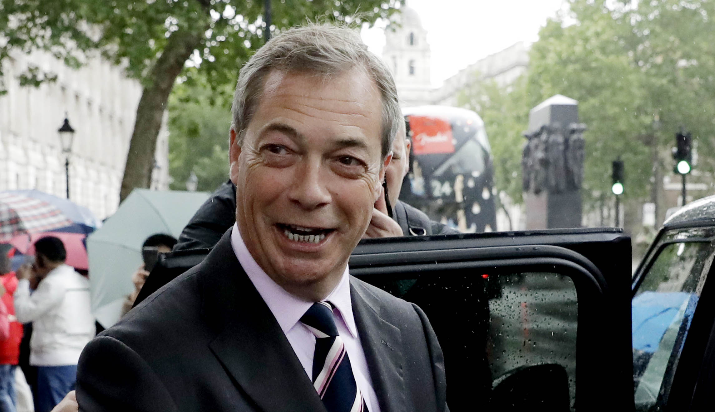 Nigel Farage urges Boris Johnson to make ‘self-made entrepreneur’ British ambassador after ‘absolute disaster’ Kim Darroch