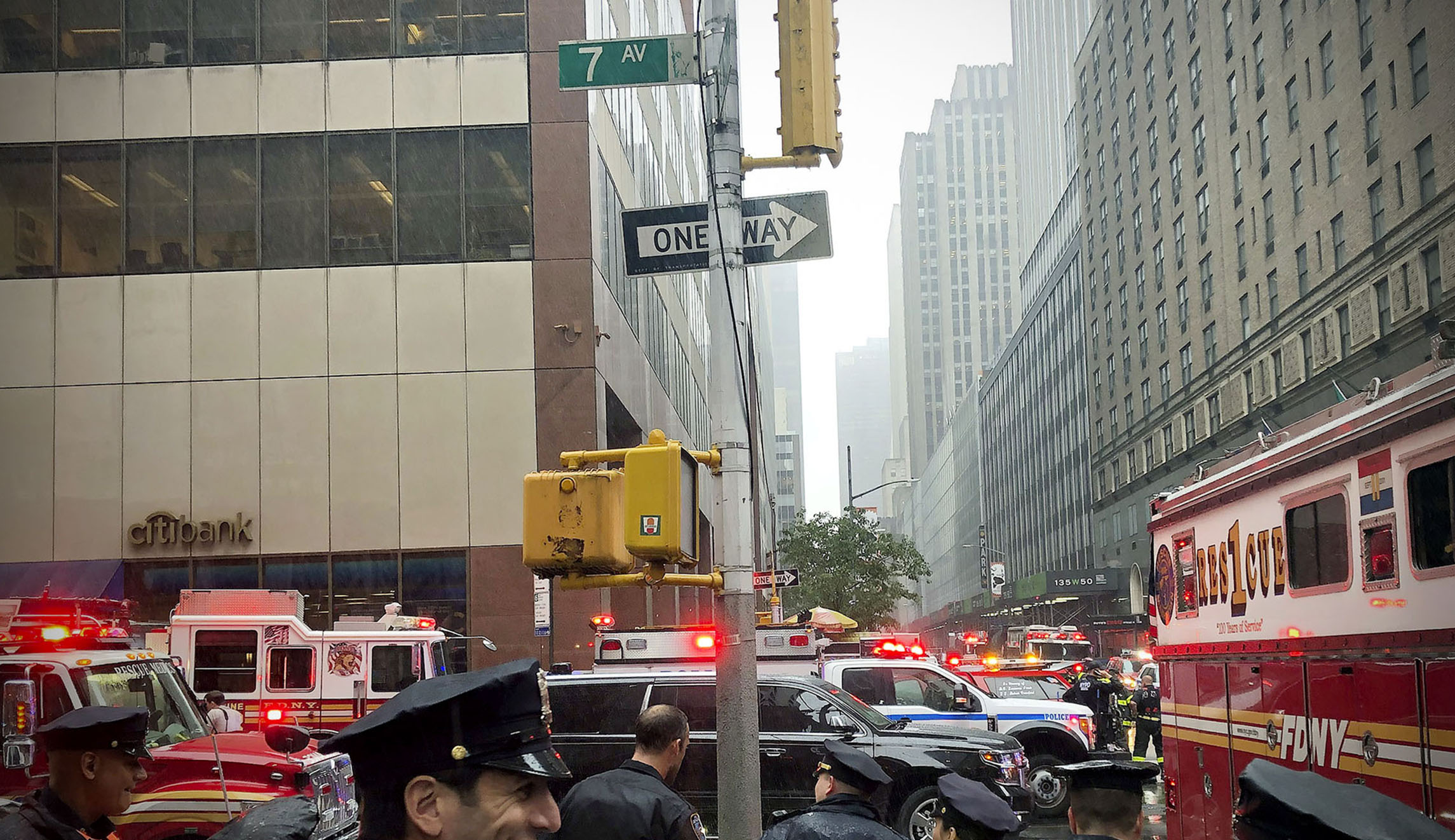 Helicopter crashes into a building in New York City