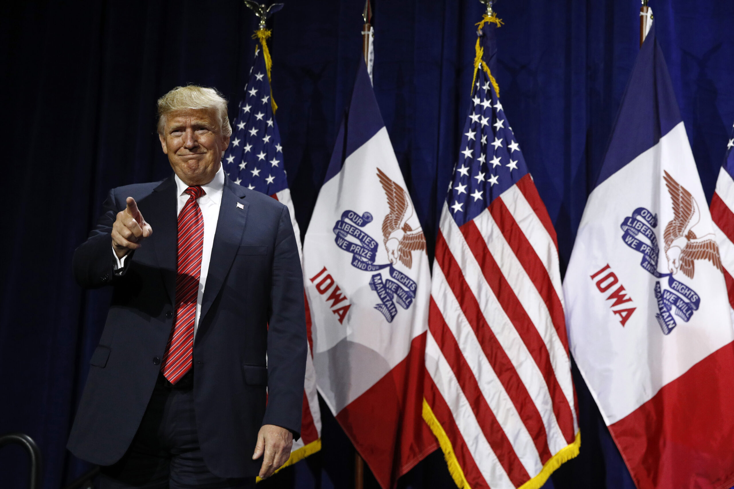 Iowa 2020: Just 7% call impeachment ‘important,’ Trump beating Warren, Biden