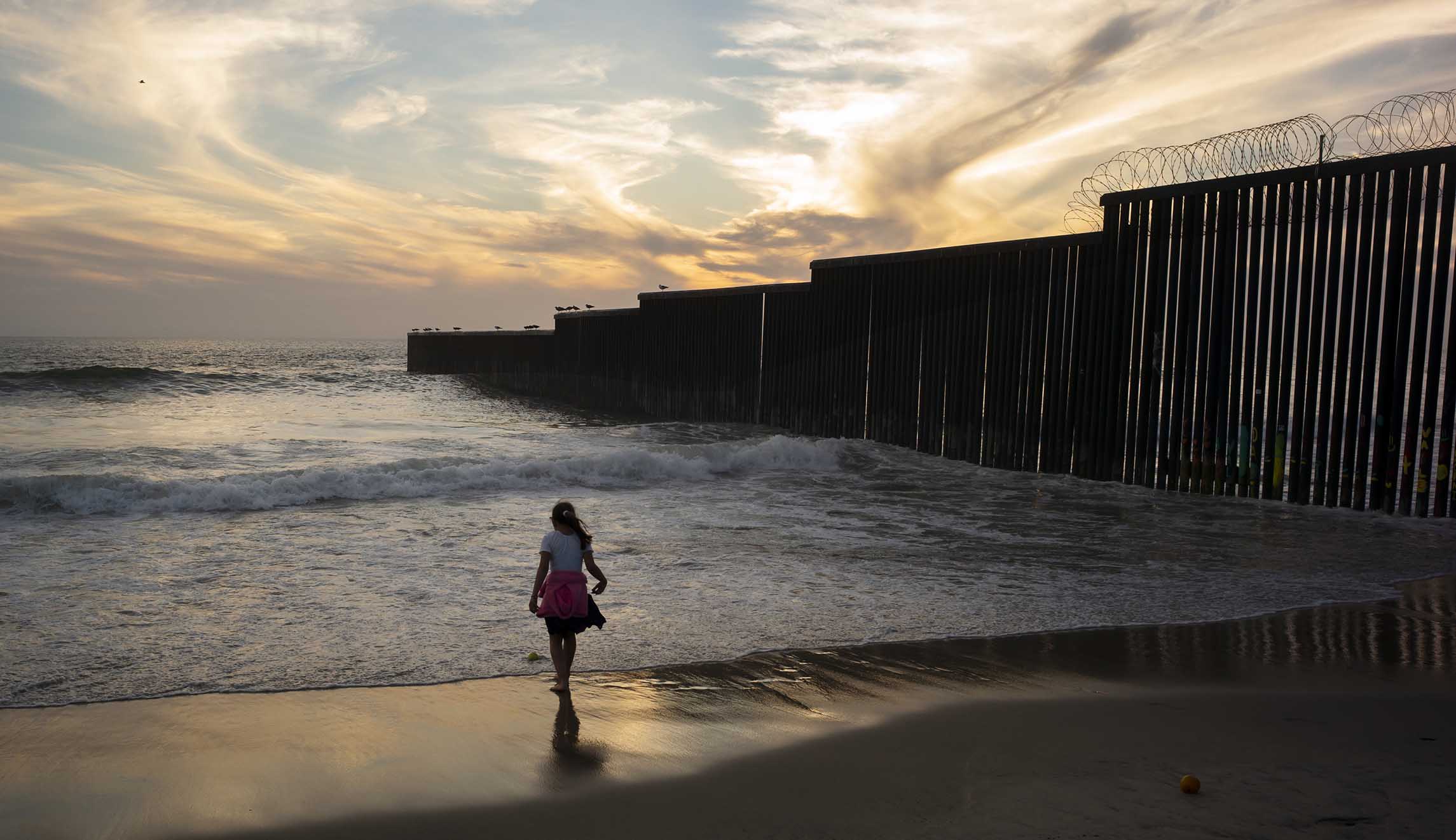 Number in US illegally dropped in 2017 to lowest level since 2007
