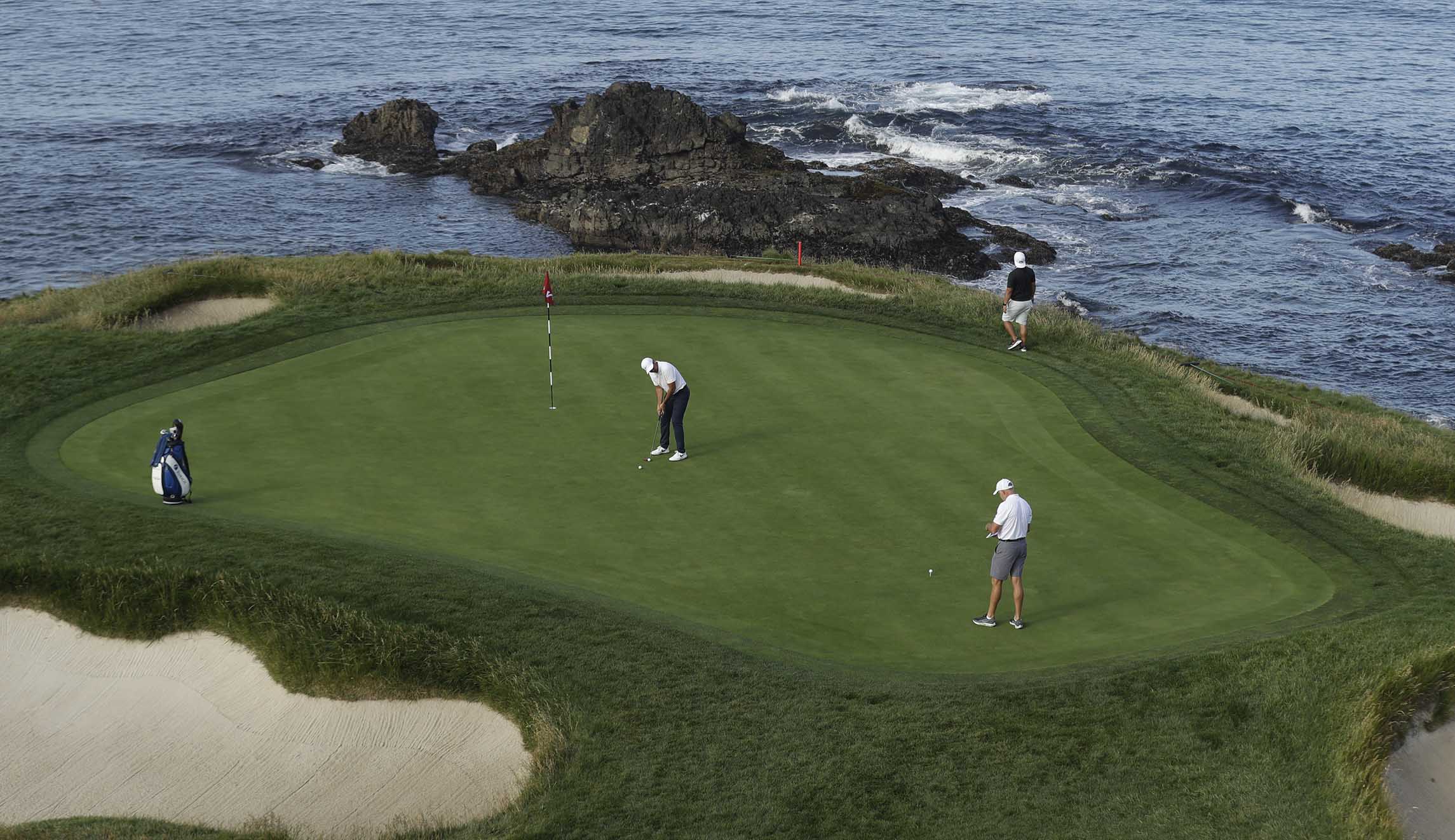 Preamble to Pebble Beach: Drama looms at US Open