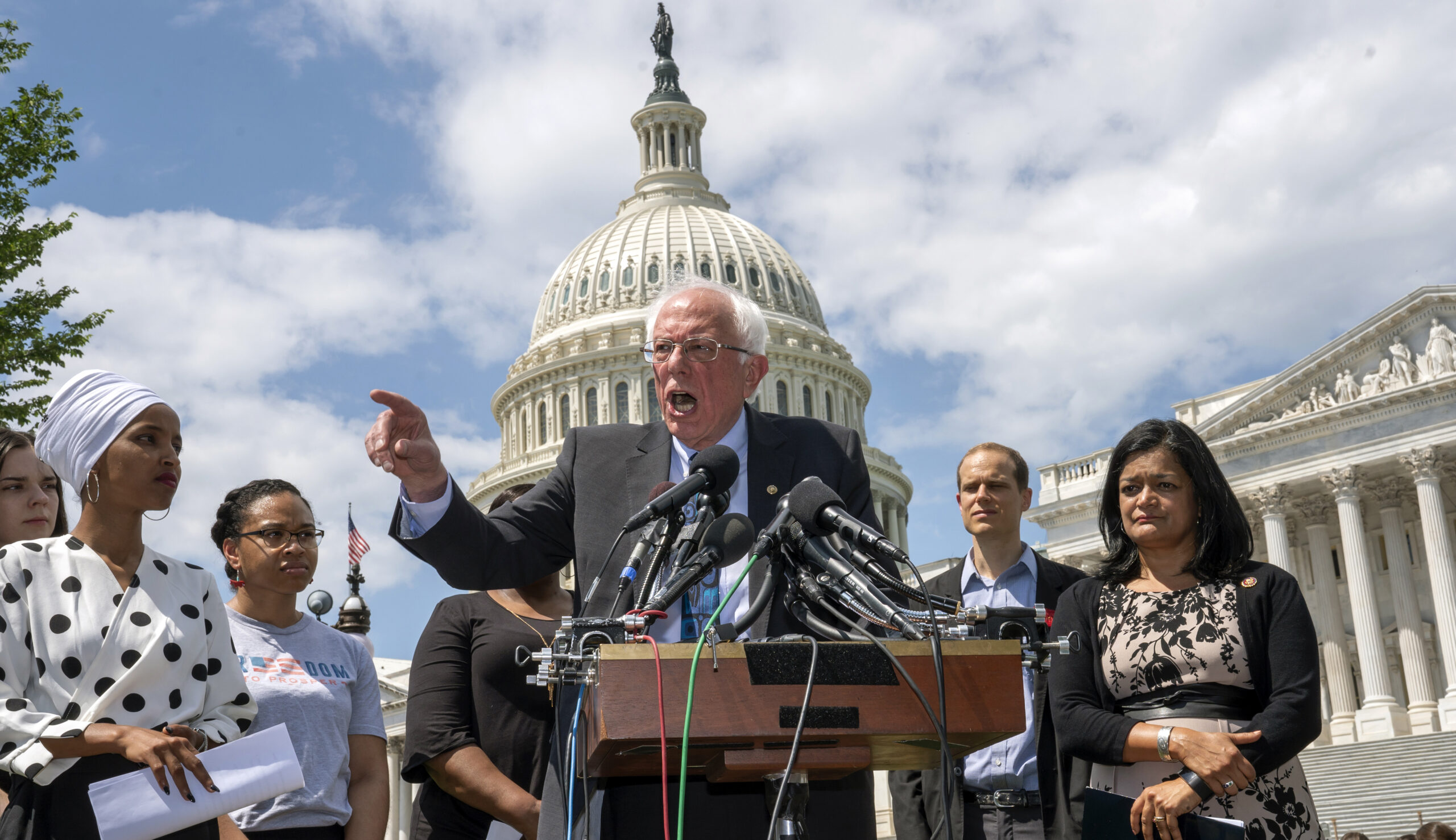 Bernie Sanders rolls out bill to forgive $1.6T in student debt
