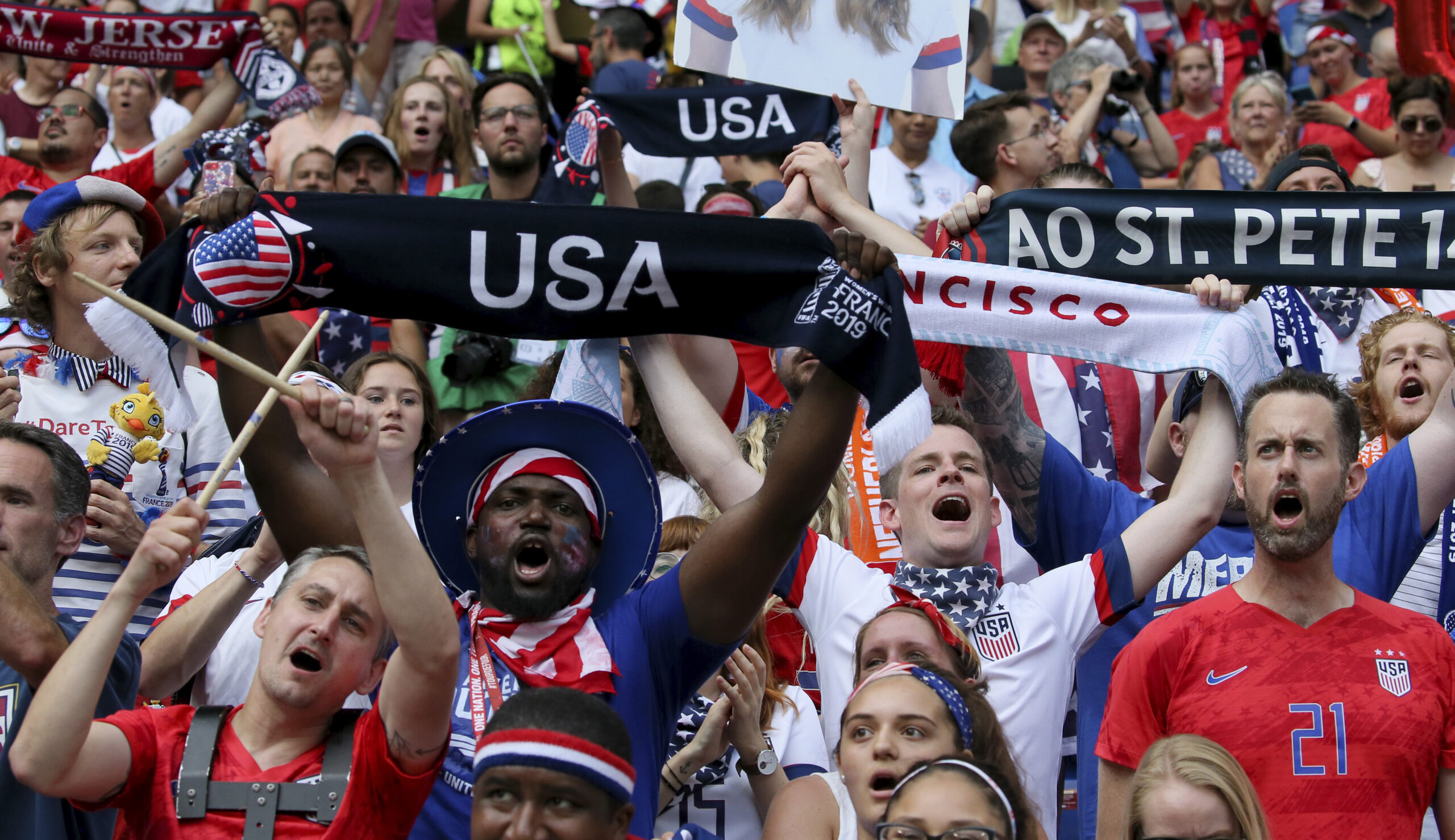Women’s World Cup audience chants ‘equal pay’ after US win