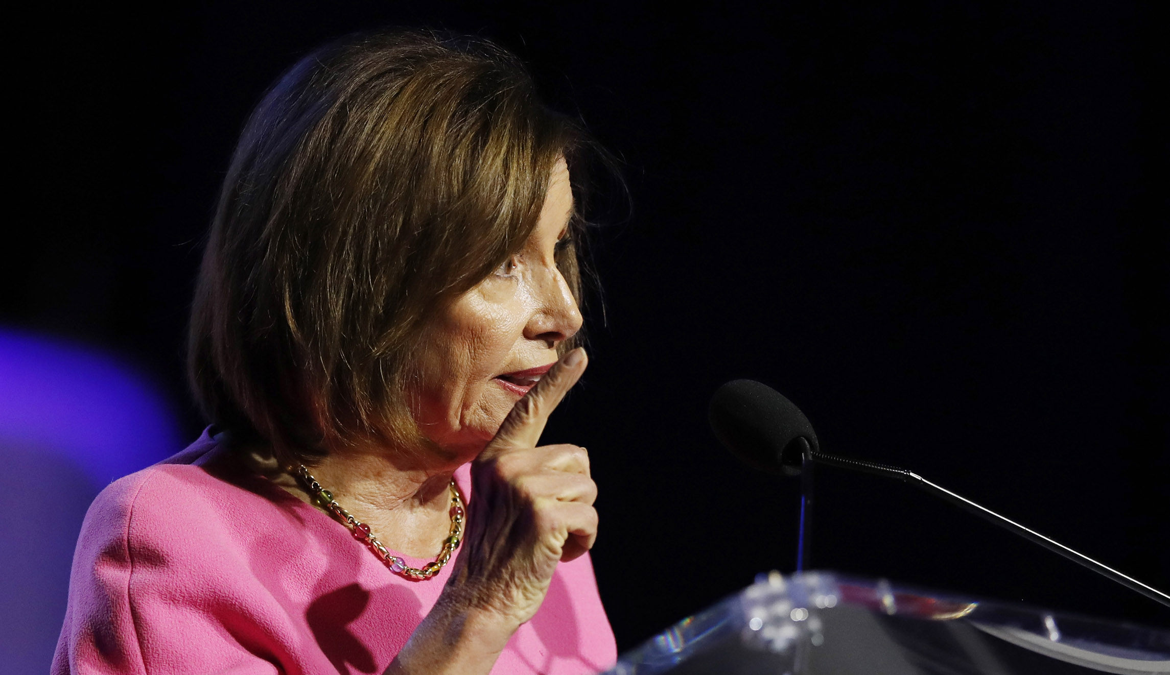 Pelosi urges fellow Democrats to back bipartisan spending deal