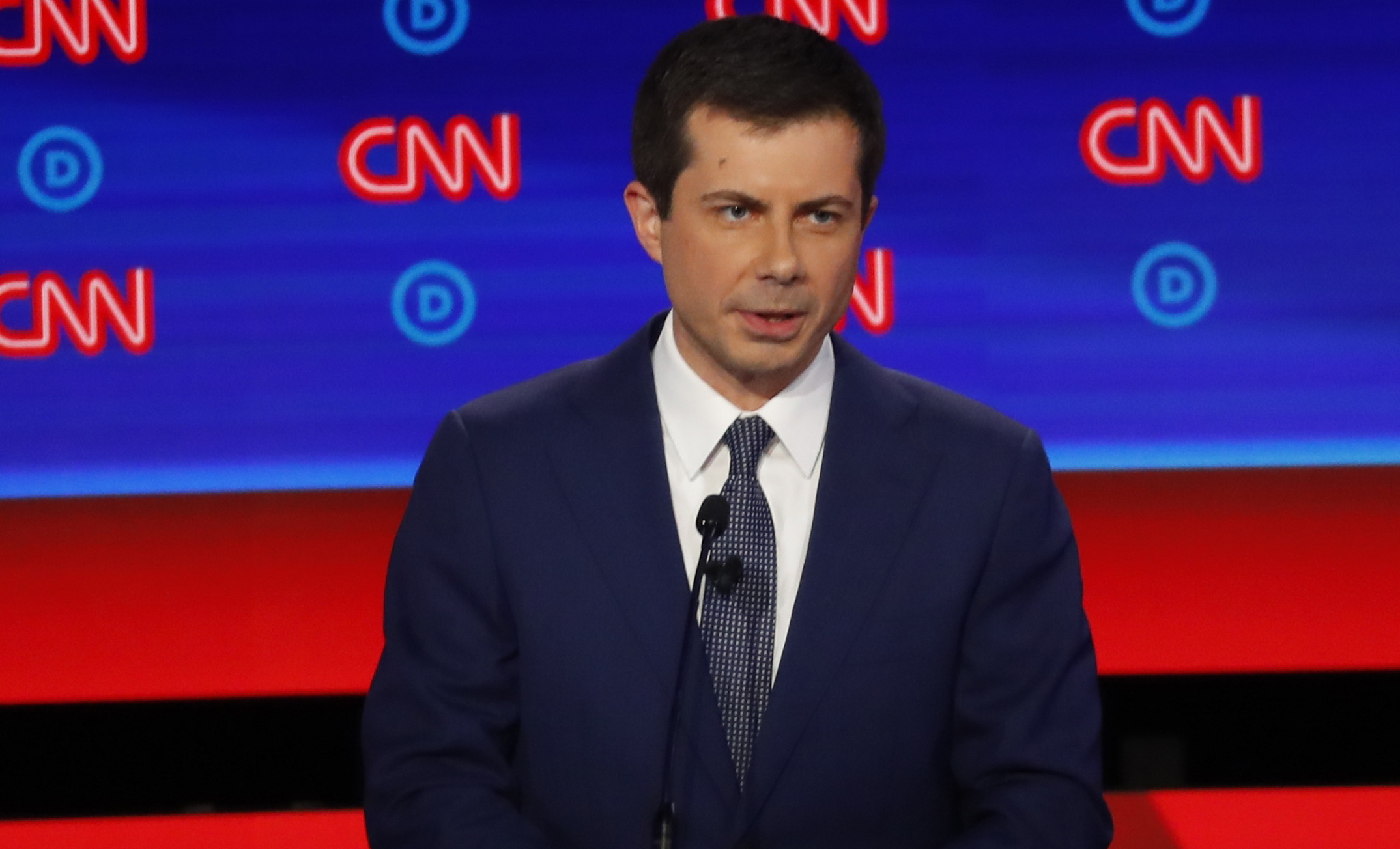 Buttigieg blames debate forehead smudge on possible ‘smushed’ gnat