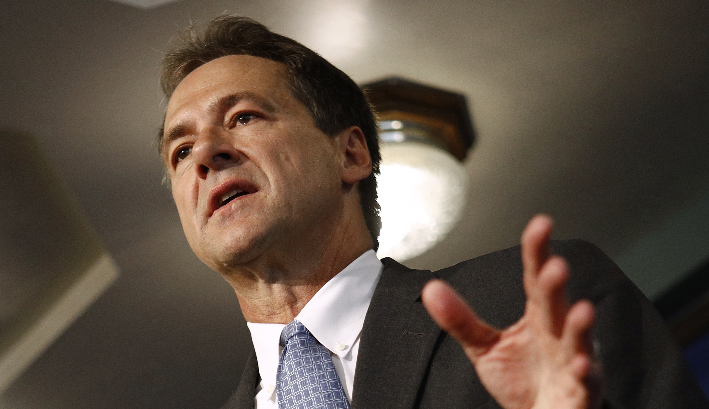 2020 Democrat says Senate filibuster should go