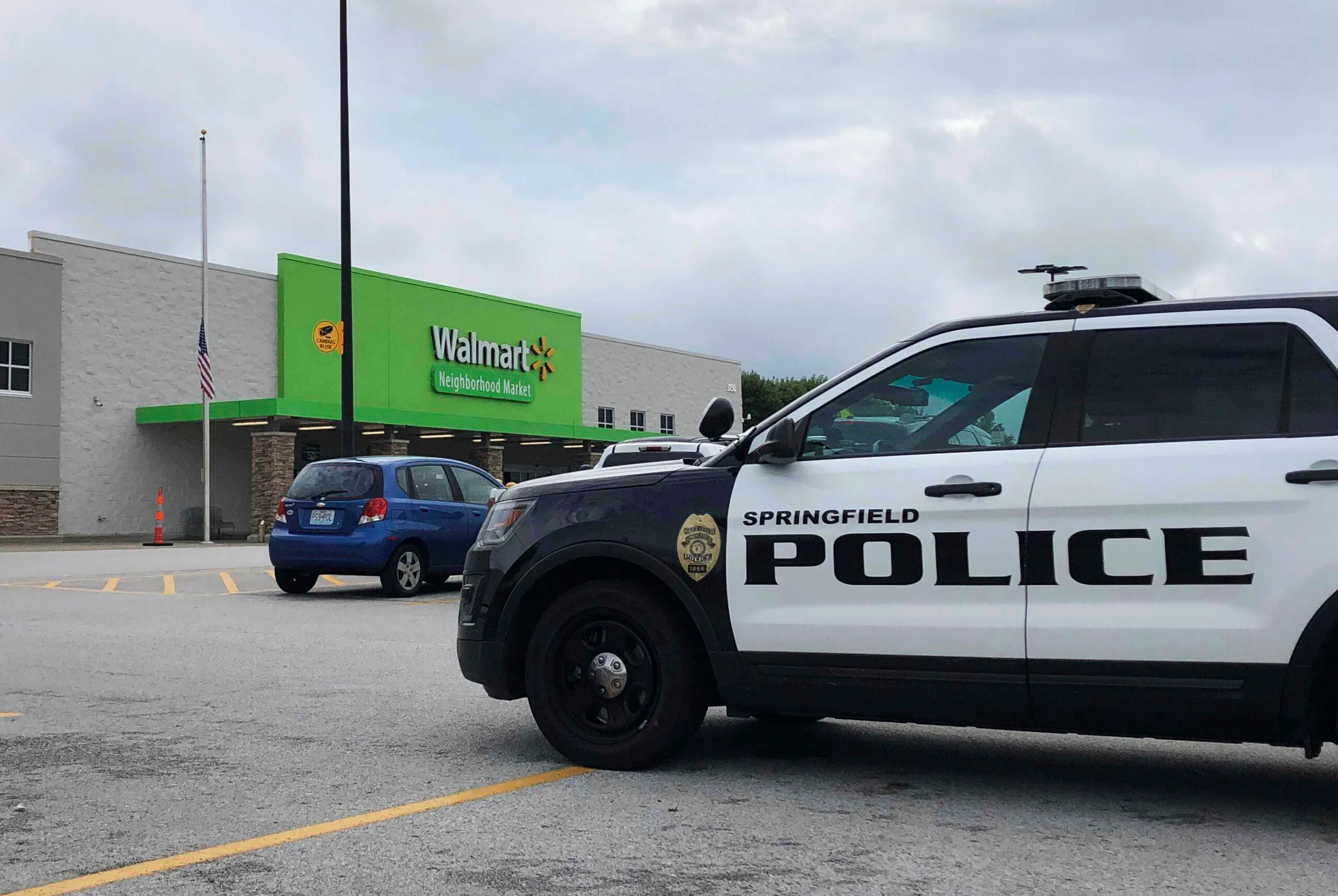 Missouri gunman detained by off-duty firefighter