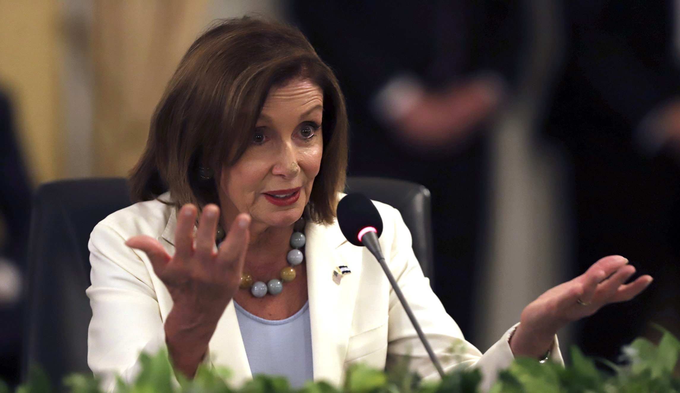 Pelosi’s secret impeachment message to Democrats: ‘We have to strike while the iron is hot’