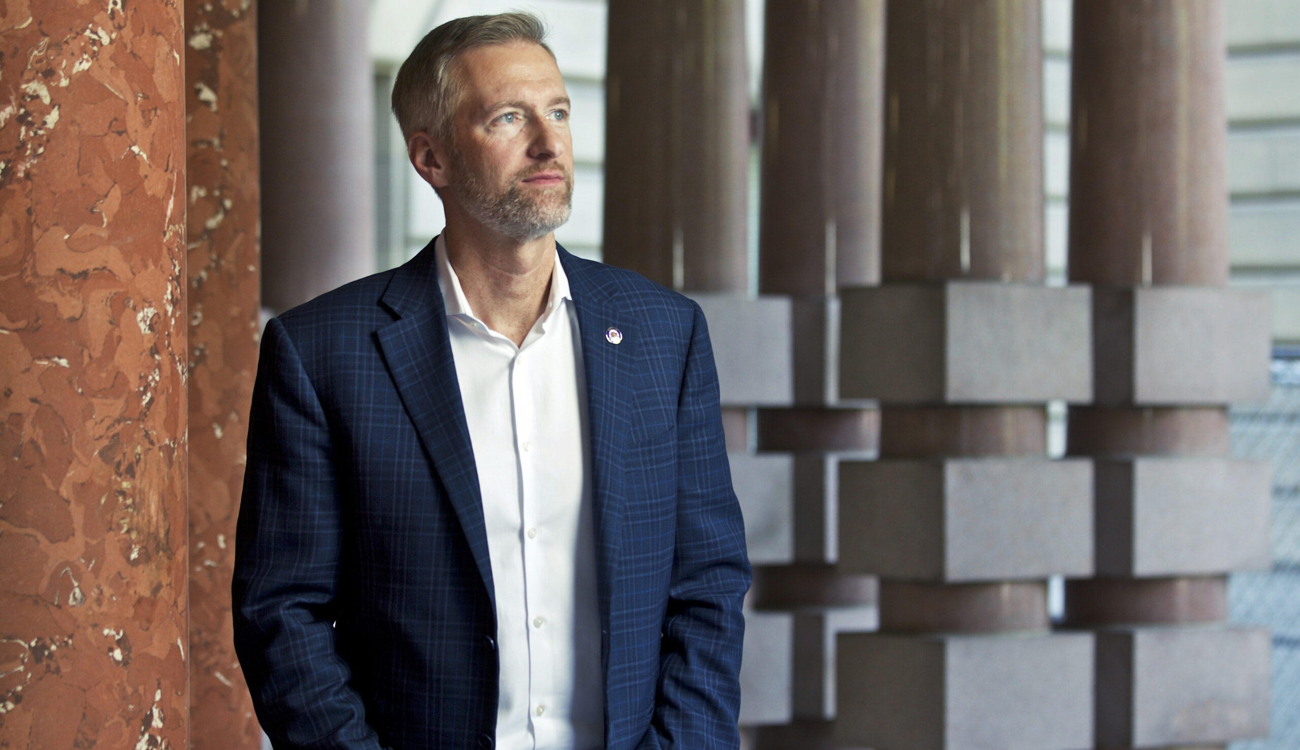 Portland mayor pepper sprays man who accosted him over mask-wearing