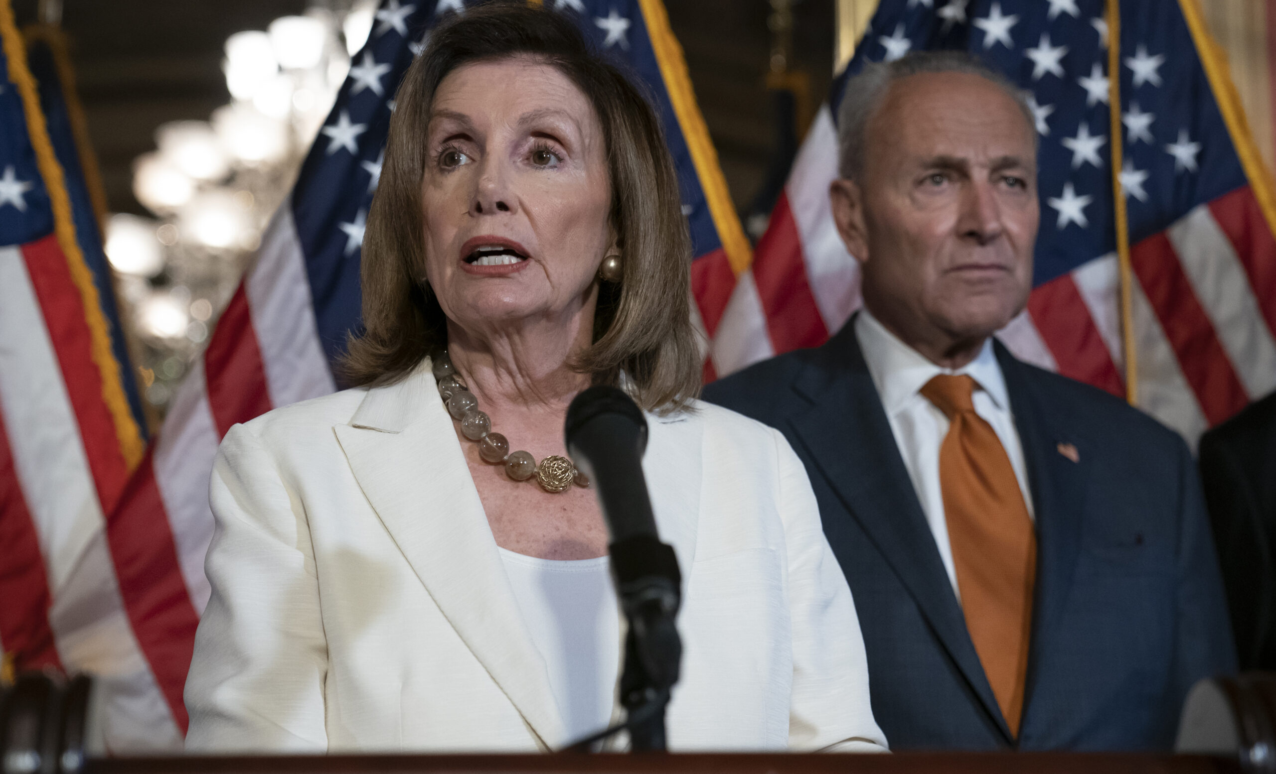 Top Democrats push background checks as Trump prepares gun control announcement